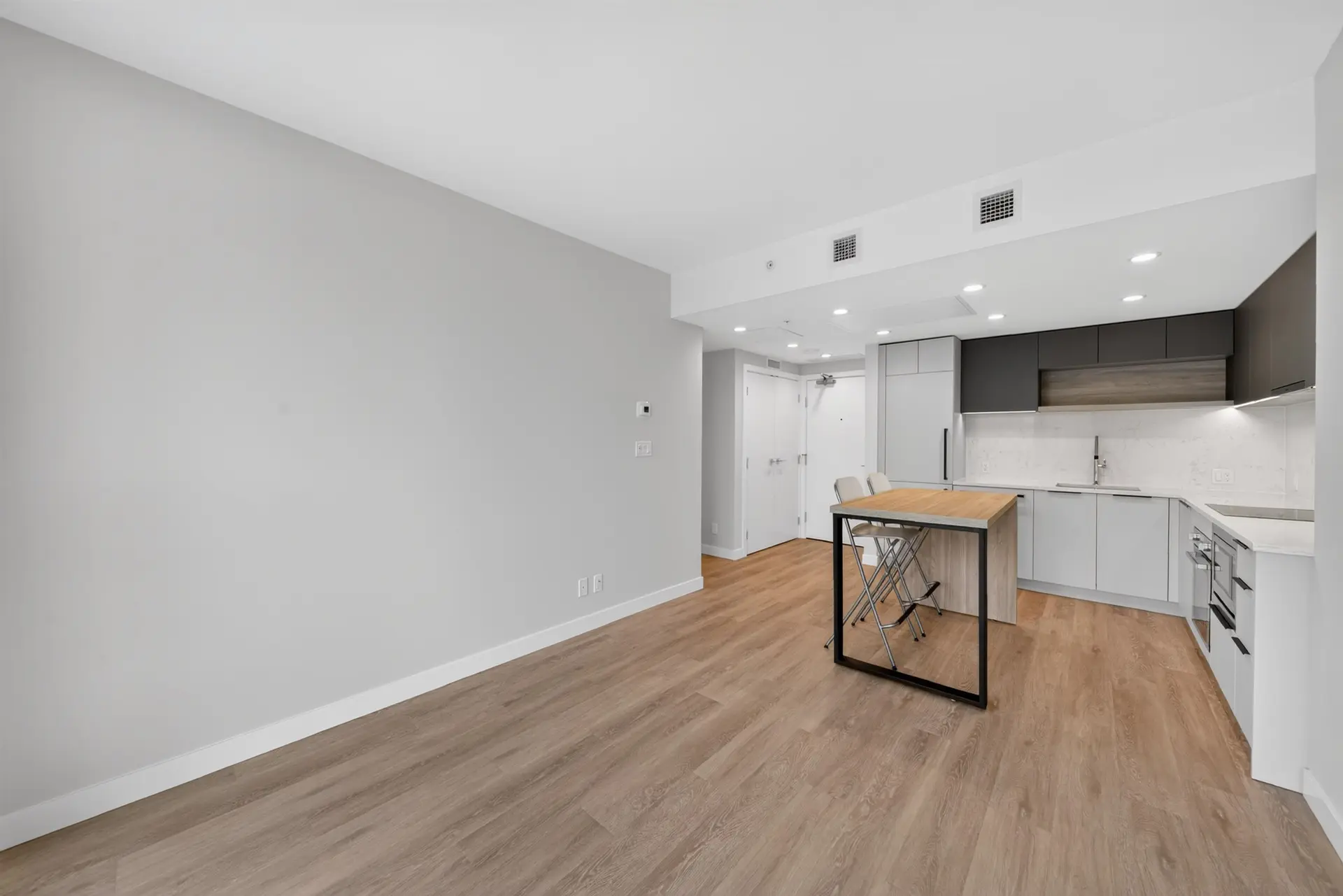 #2108 567 Emerson Street - Image 8
