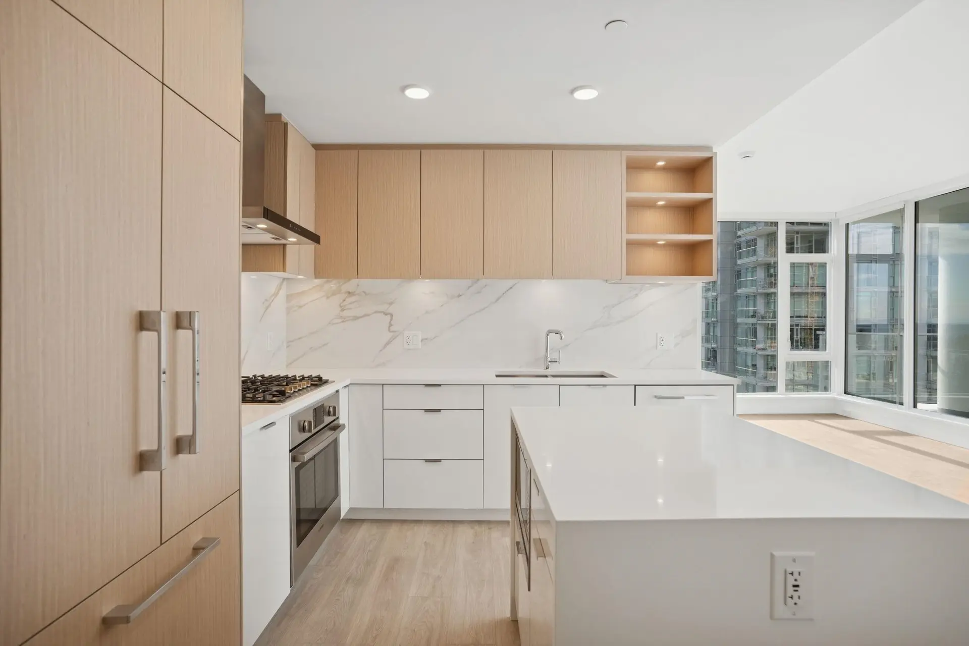 #506 4988 Bennett Street - Image 1