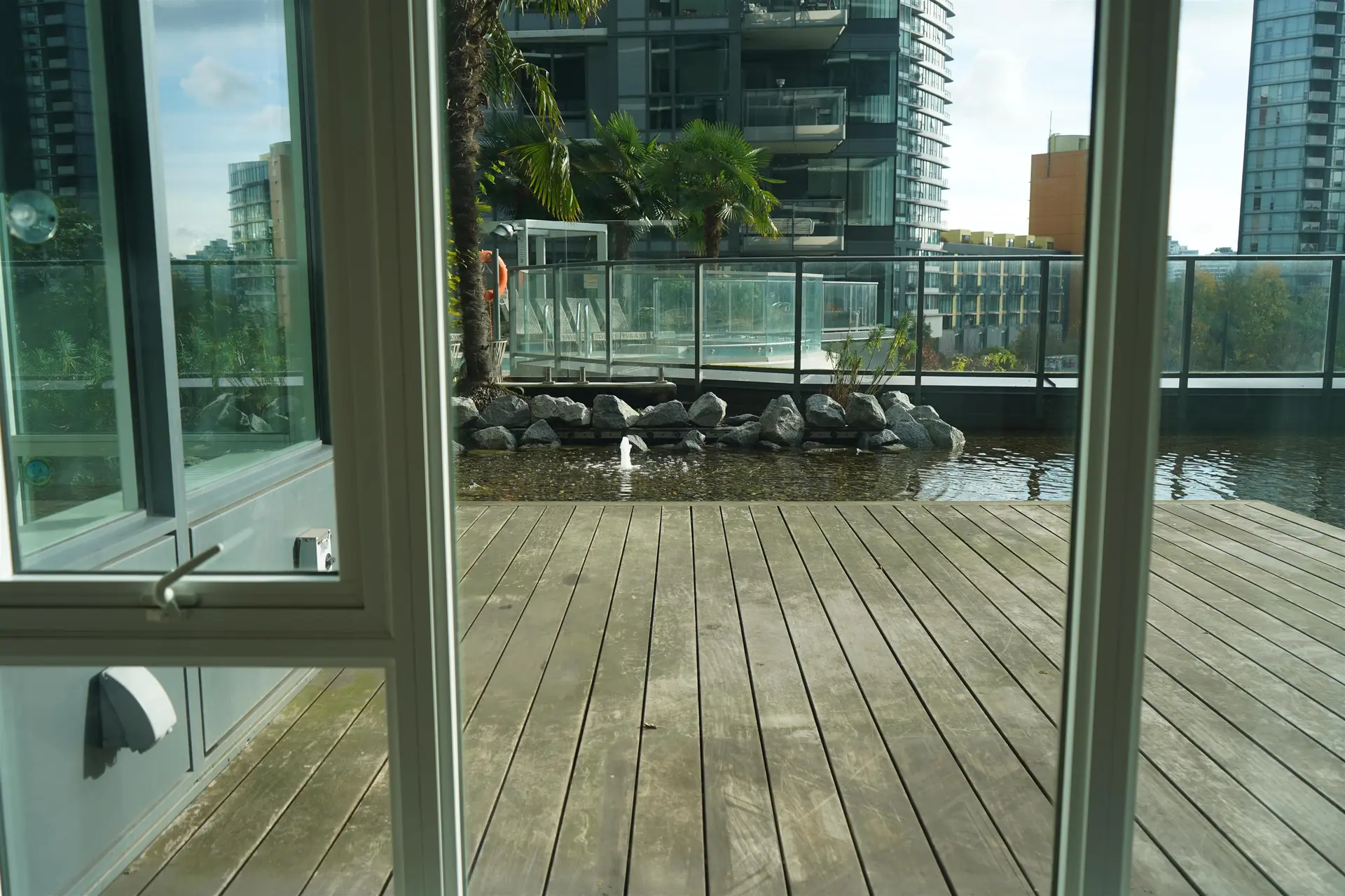 #306 68 Smithe Street - Image 5