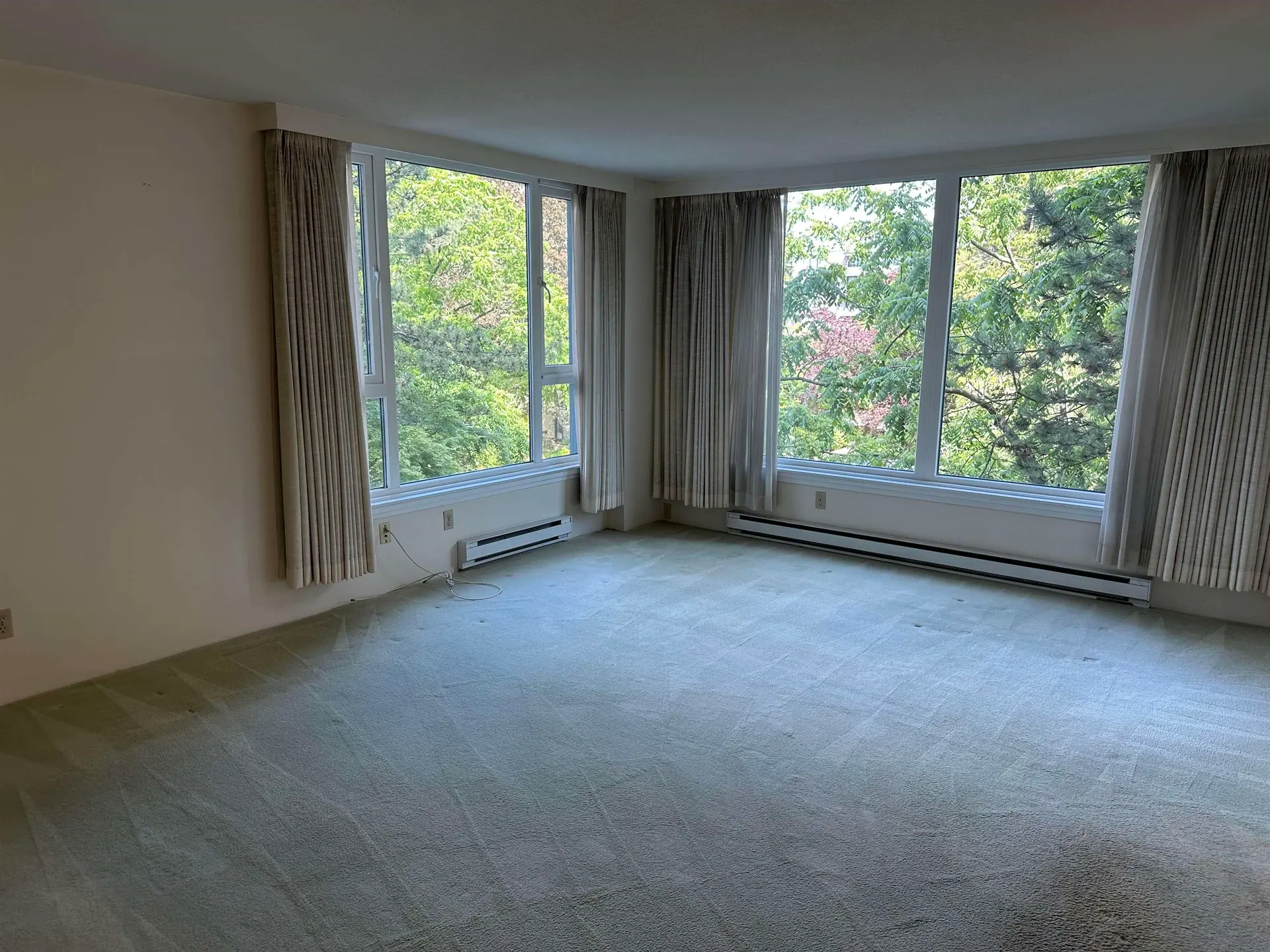 #403 5425 Yew Street - Image 2
