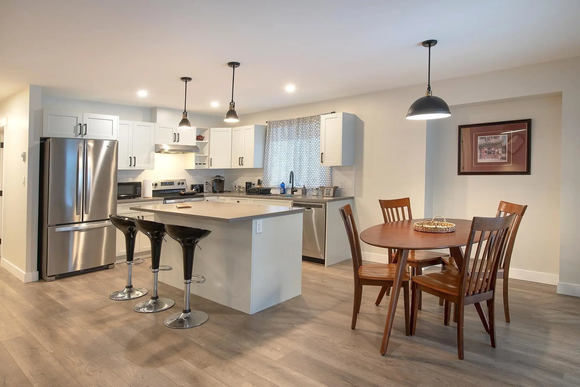 1040 Celia Crescent - Image 6