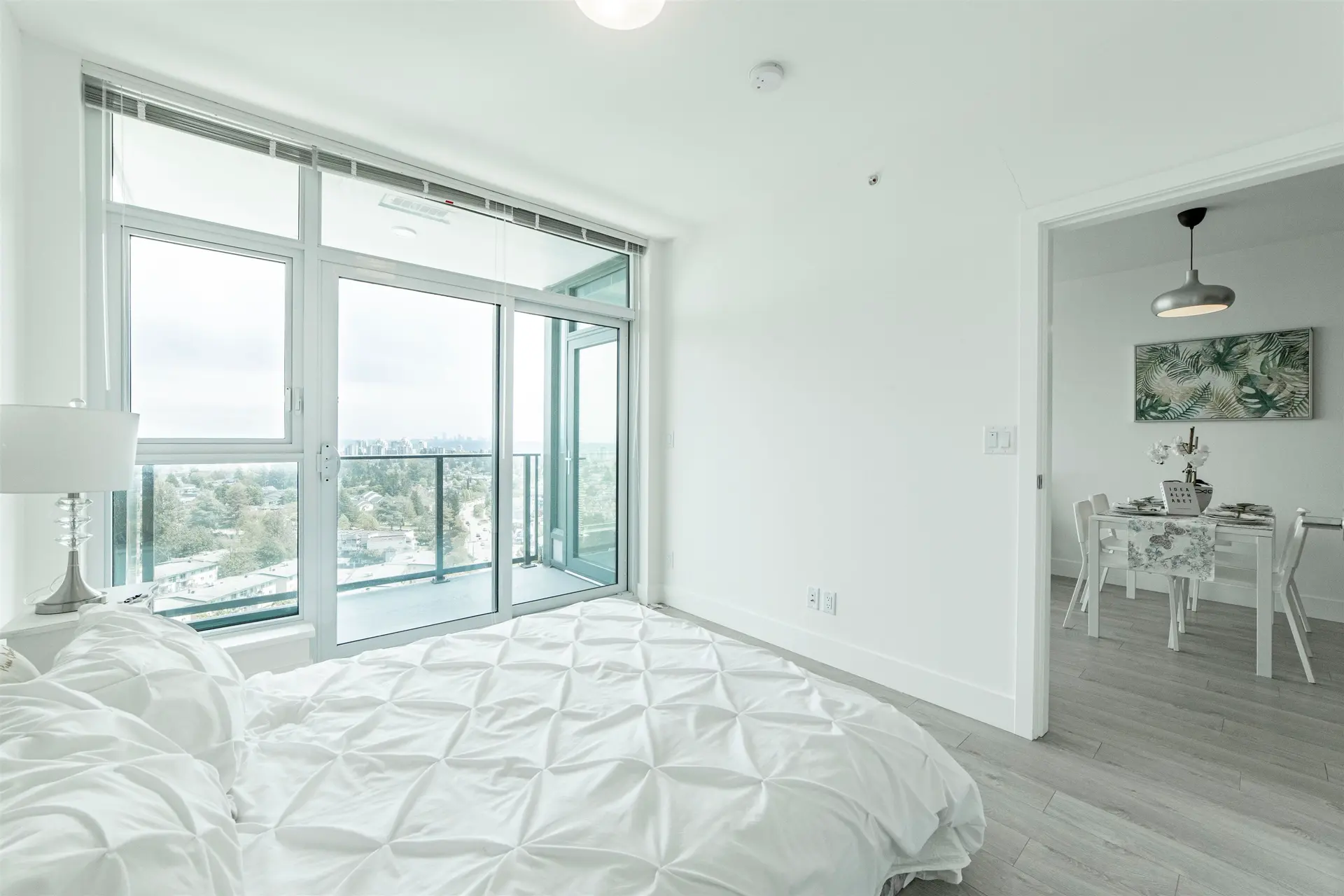 #1806 7388 Kingsway - Image 6