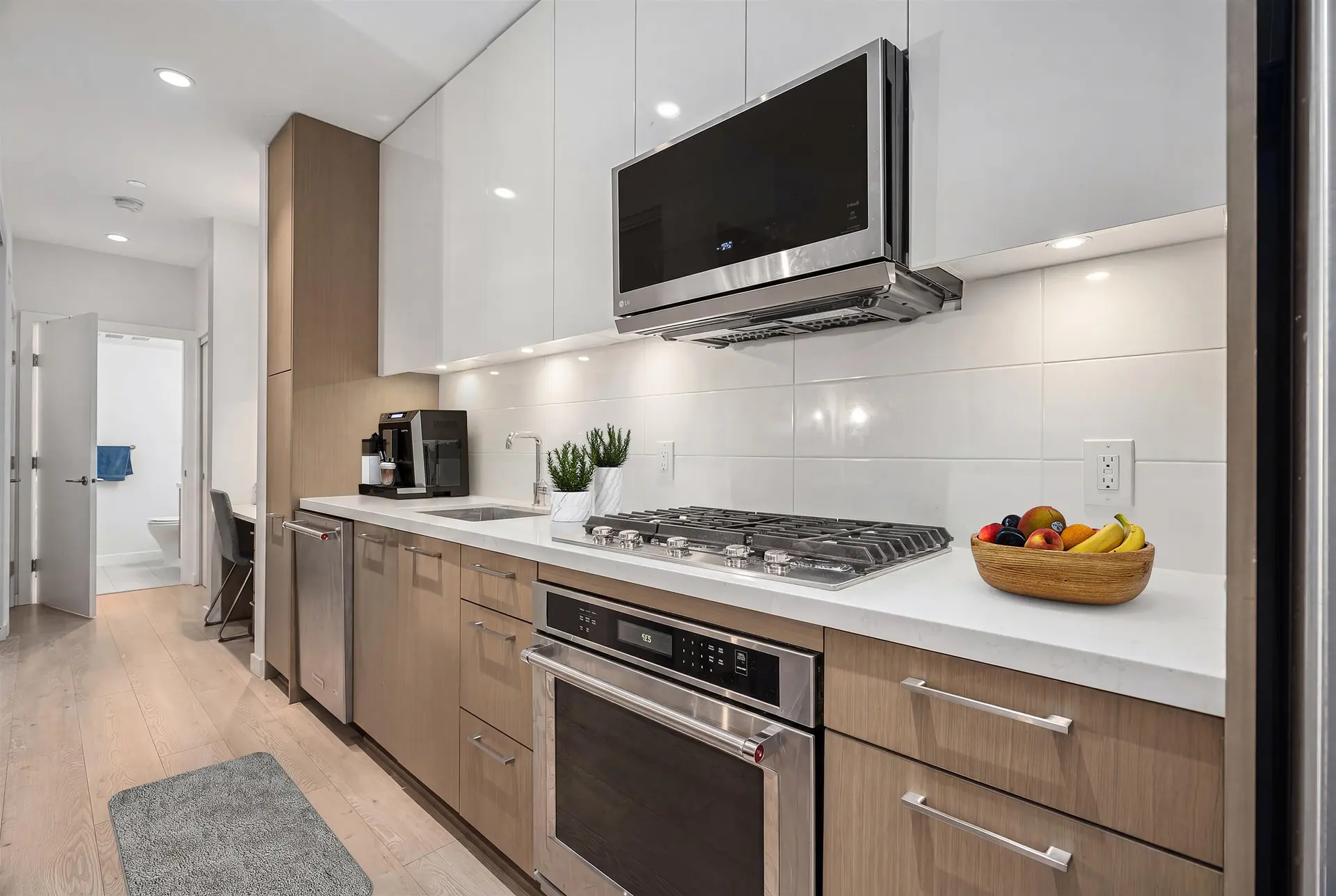 #109 417 Great Northern Way - Image 8