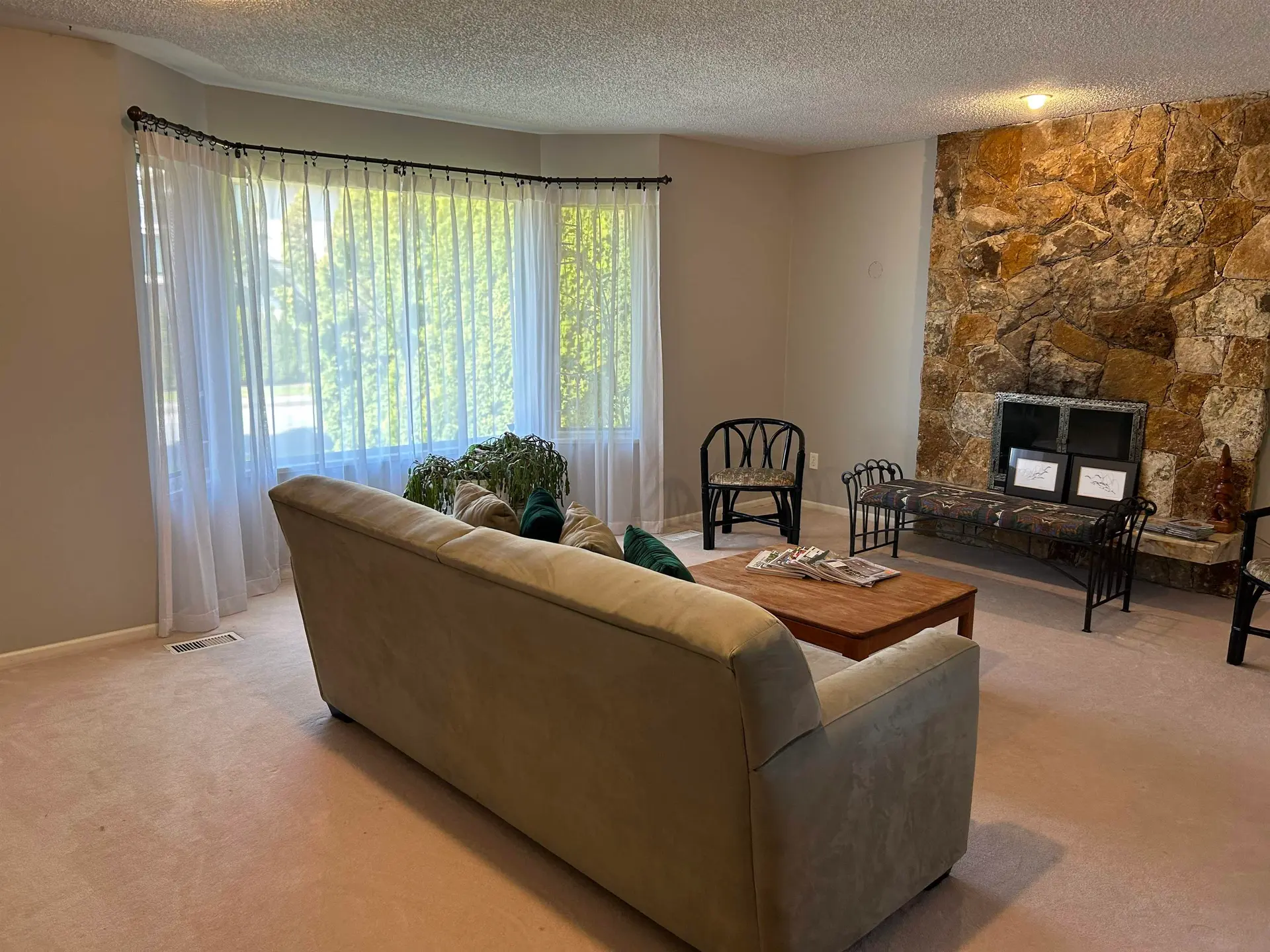 7560 Waterton Drive - Image 6