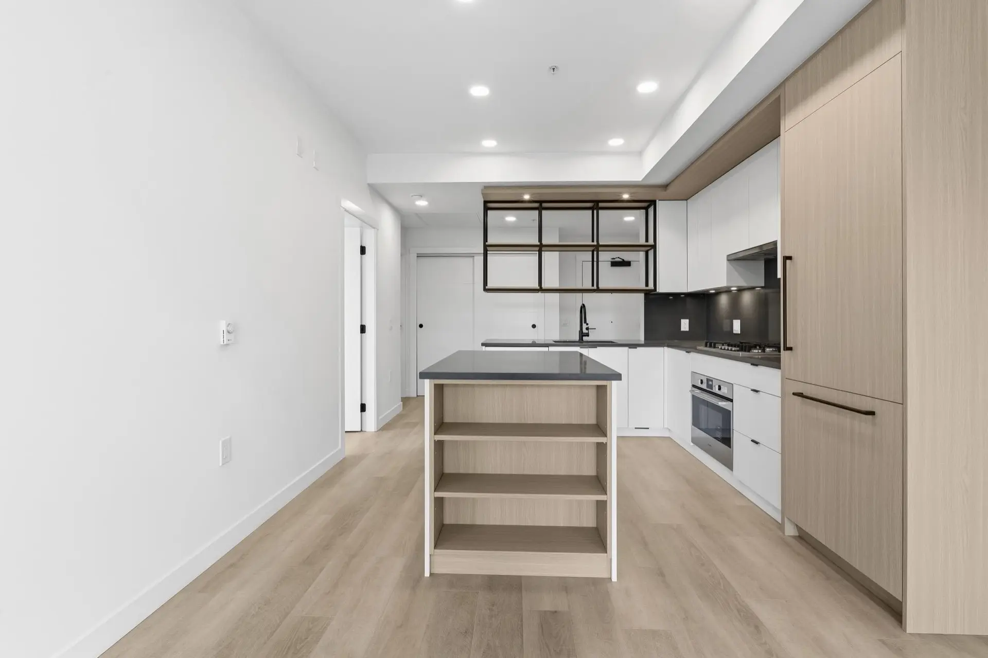 #302 2268 E Broadway - Image 2