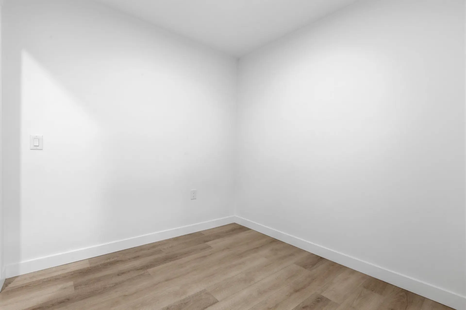 #302 2268 E Broadway - Image 14