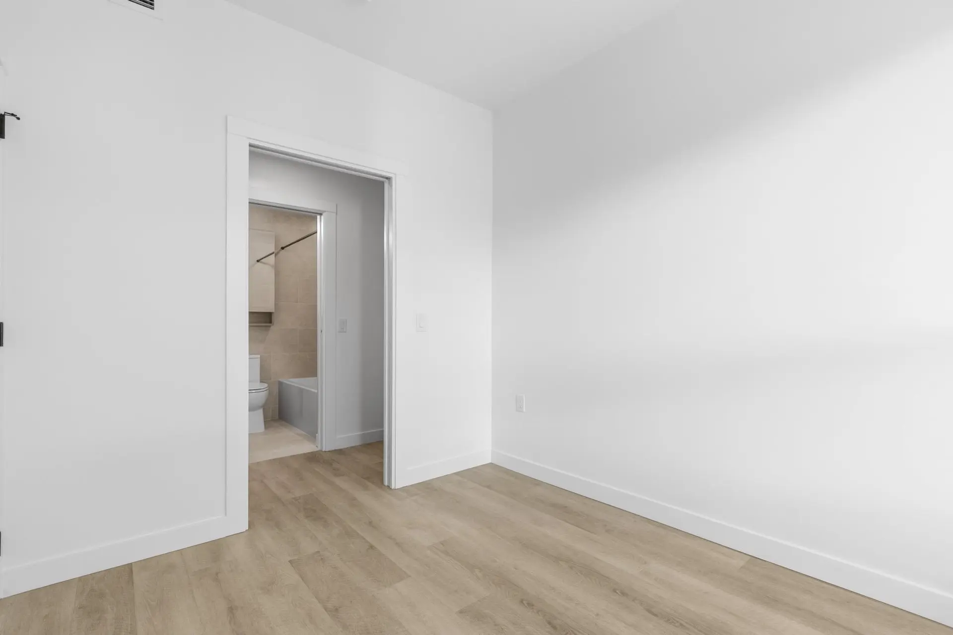 #403 2268 E Broadway - Image 10