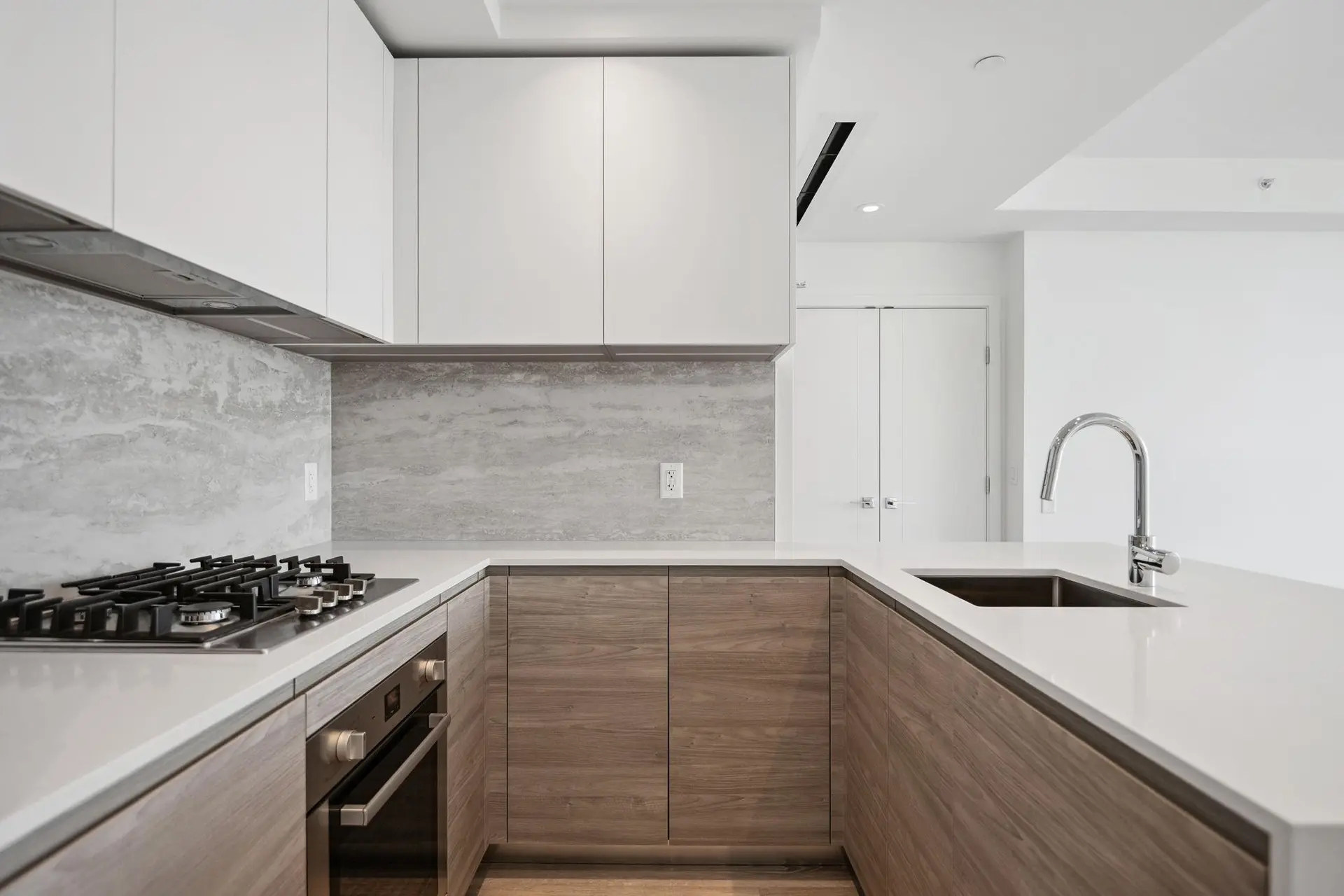 #2401 660 Quayside Drive - Image 5