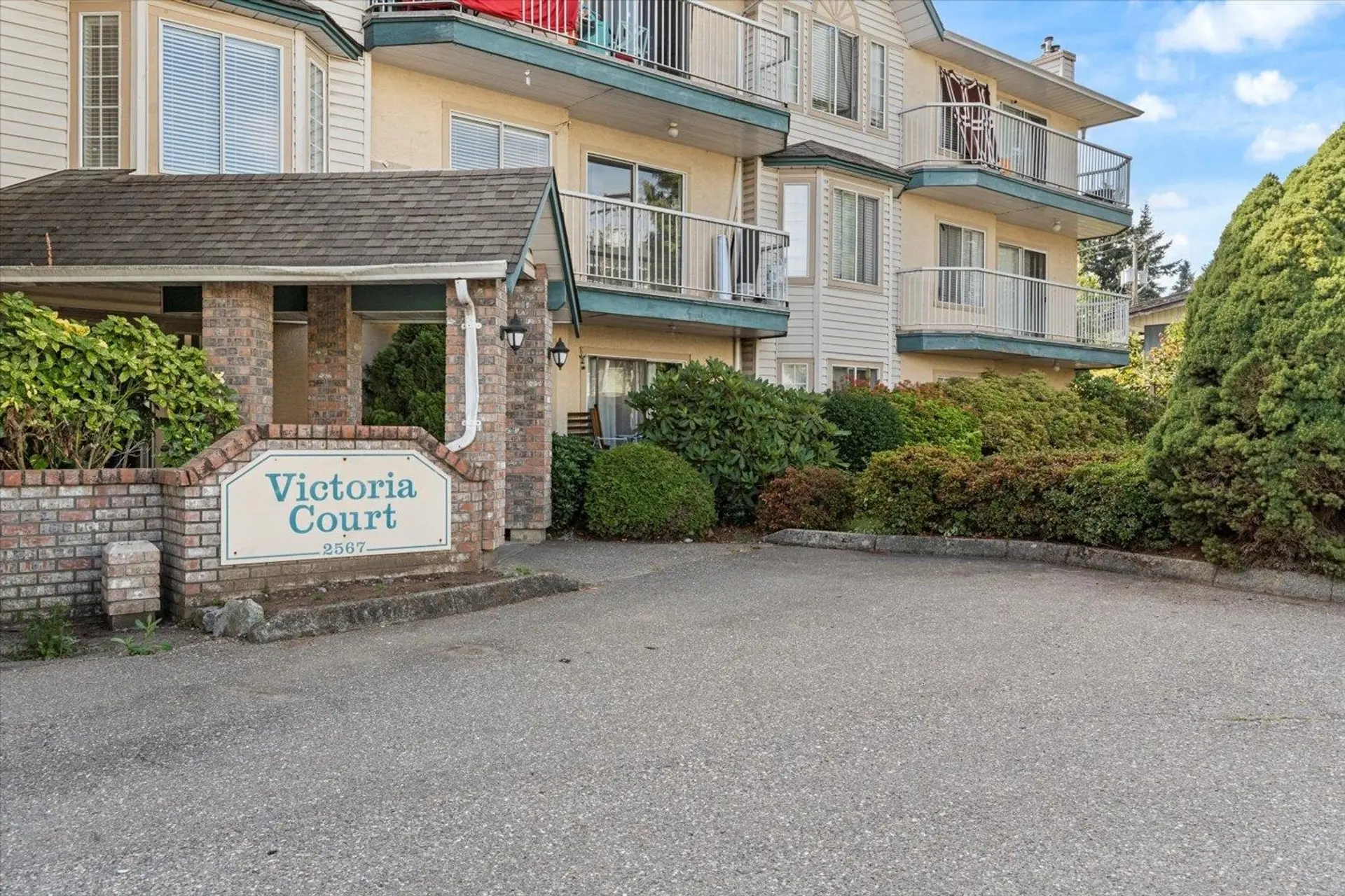#103 2567 Victoria Street - Image 12