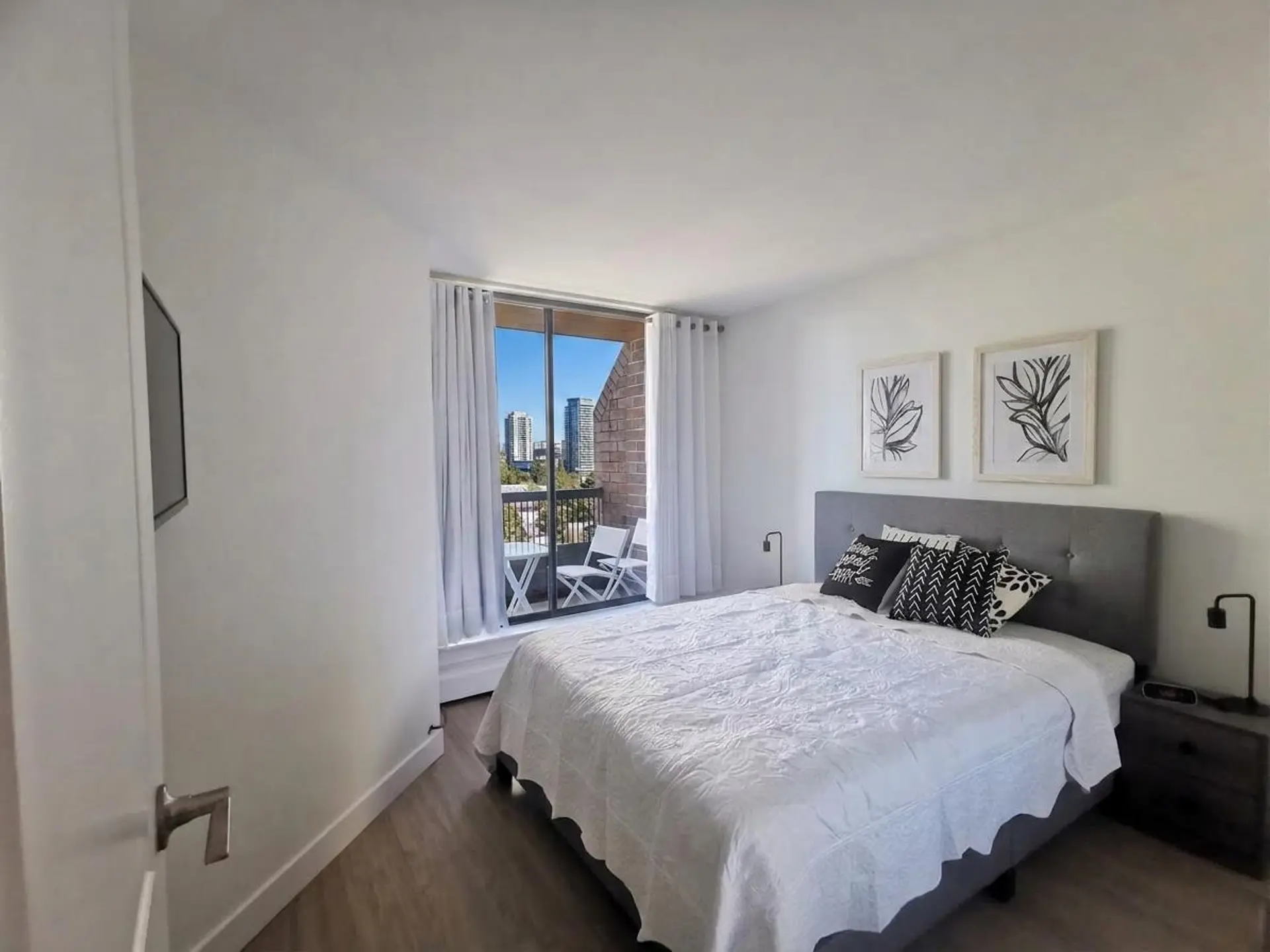 #806 1330 Burrard Street - Image 6