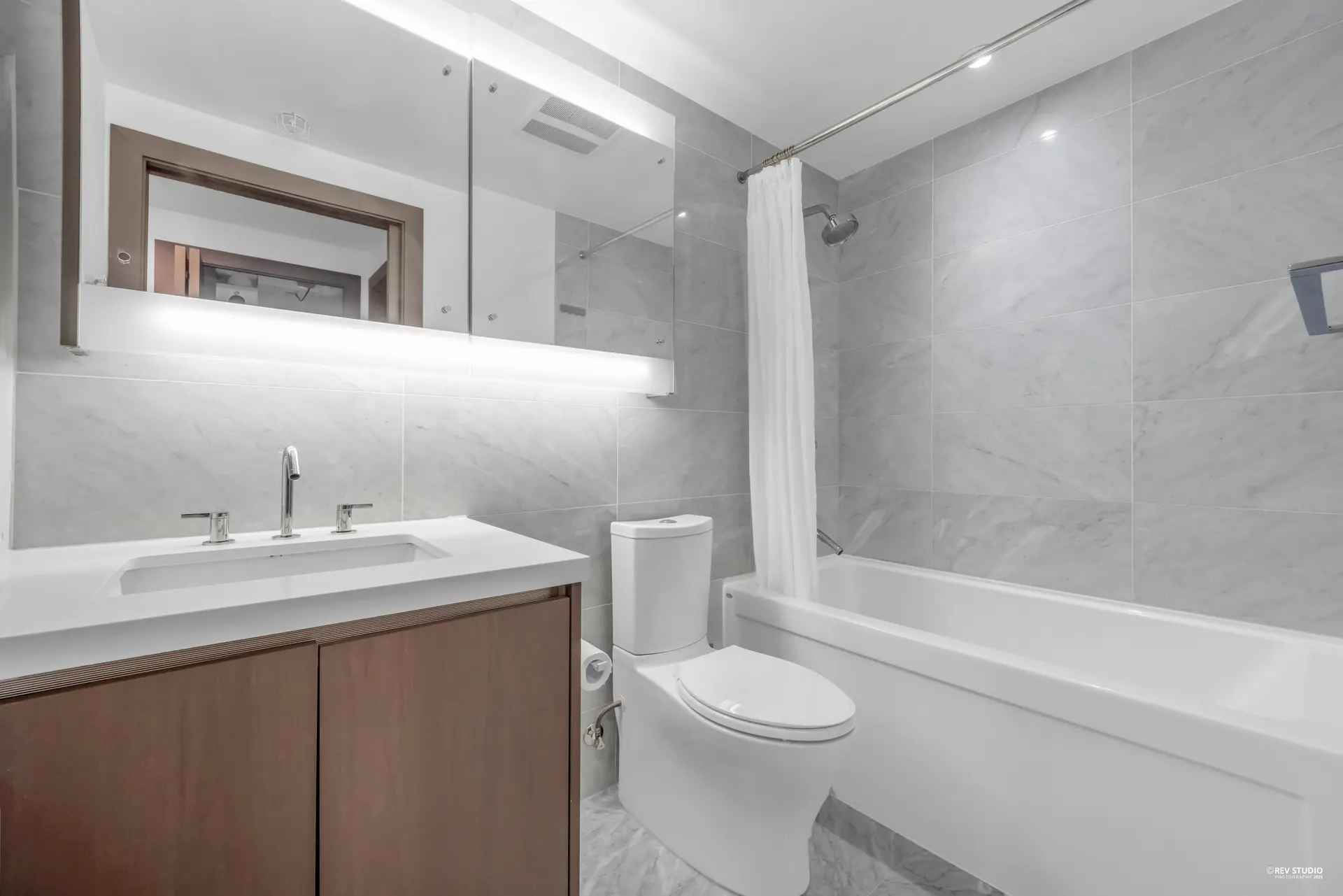 #1020 68 Smithe Street - Image 12