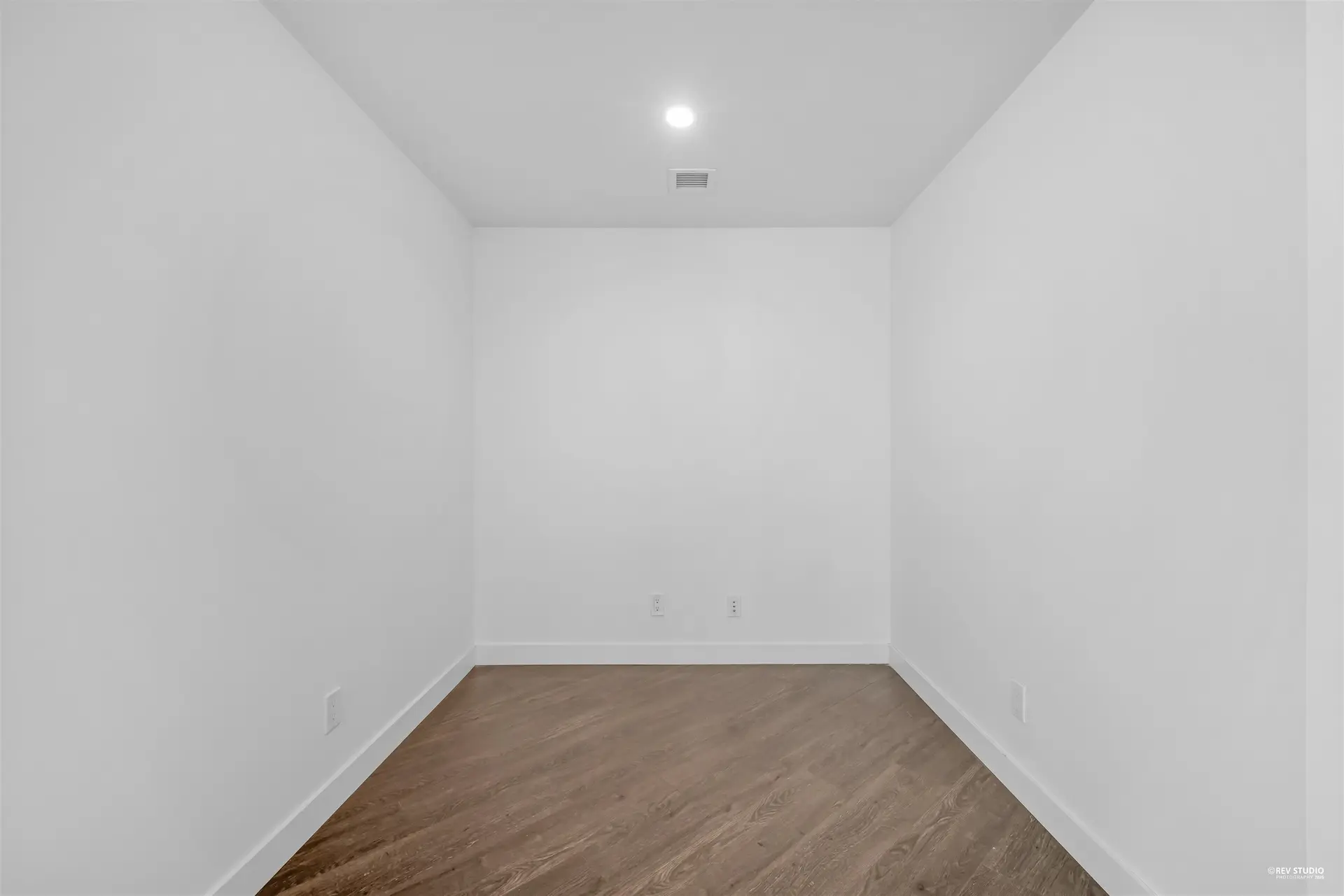#1020 68 Smithe Street - Image 10