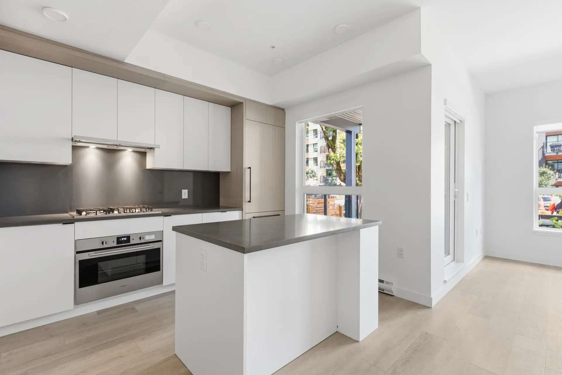 #102 2268 E Broadway - Image 3