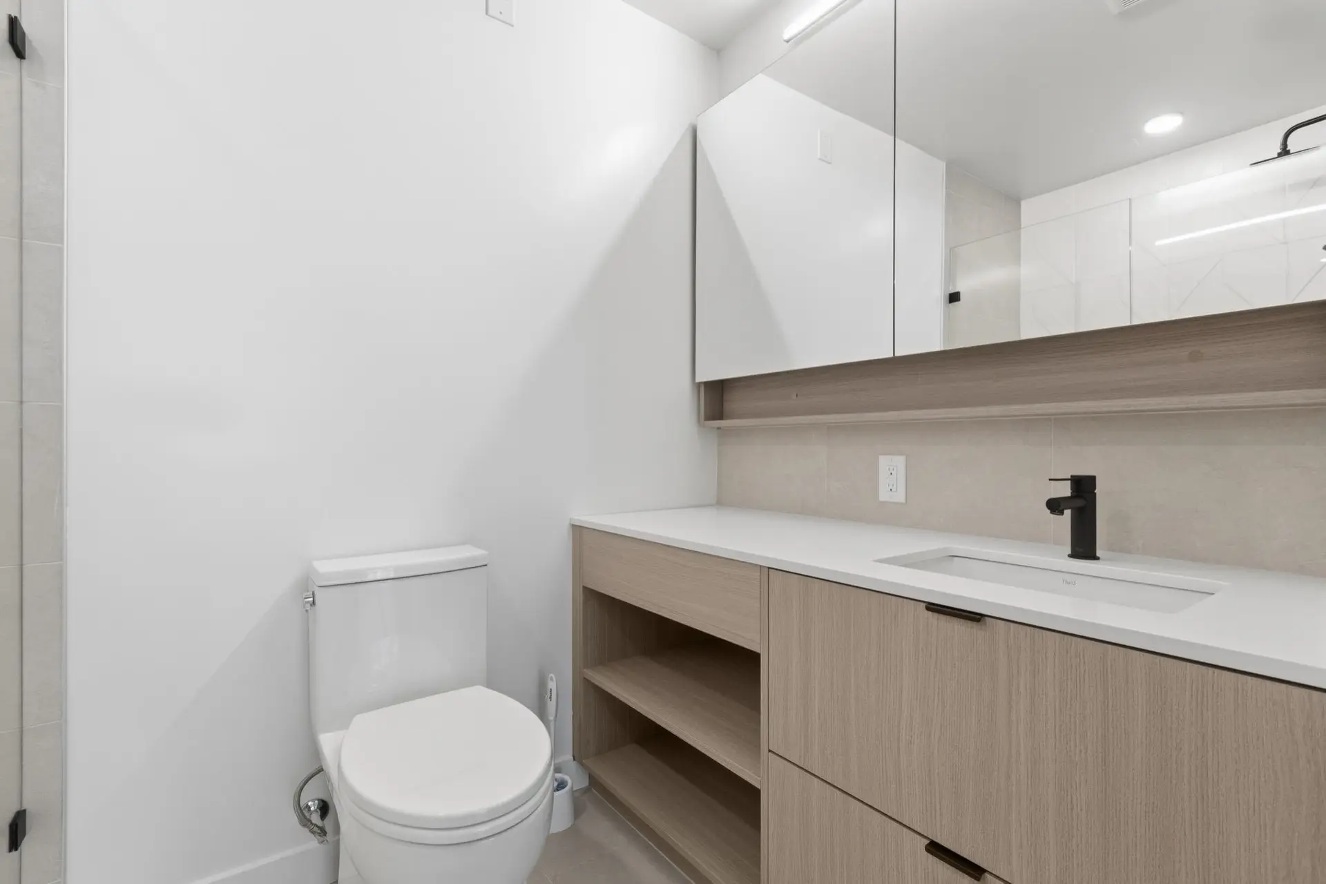 #102 2268 E Broadway - Image 10