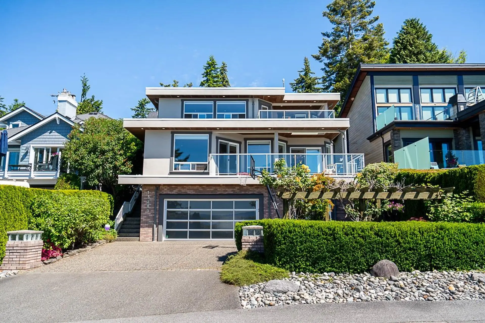 13289 12b Avenue - Image 1