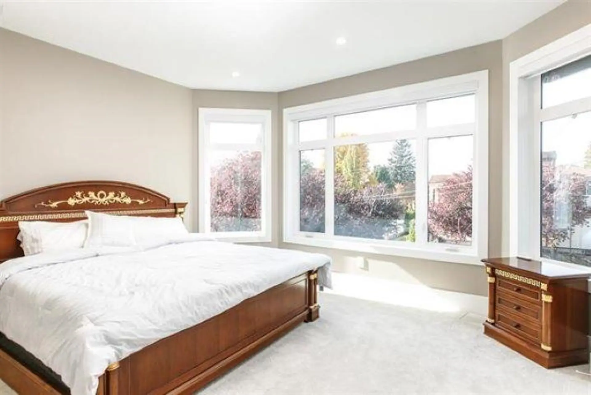 7488 Cartier Street - Image 13