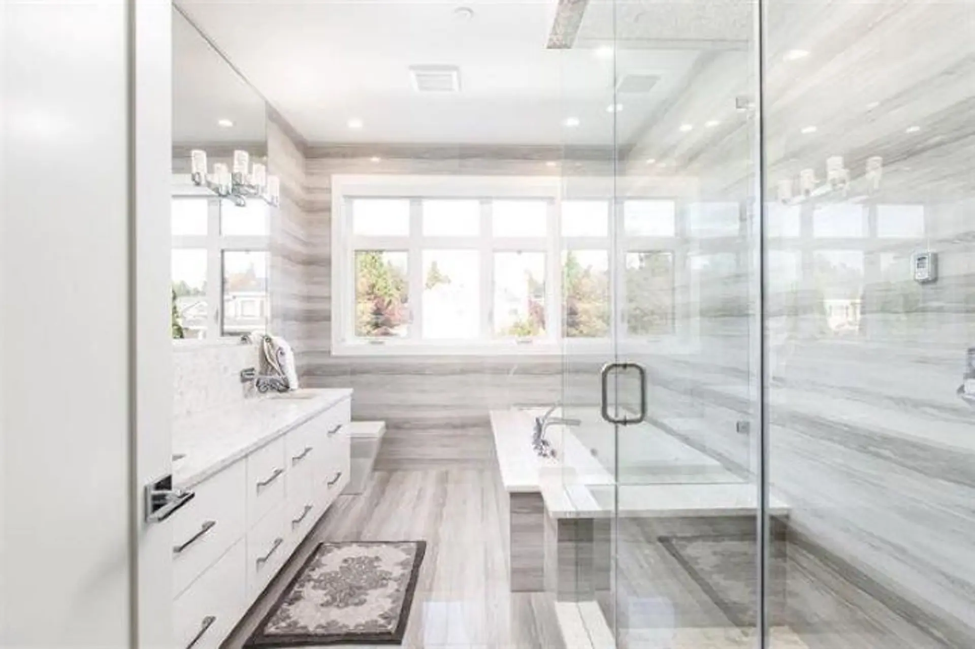 7488 Cartier Street - Image 12