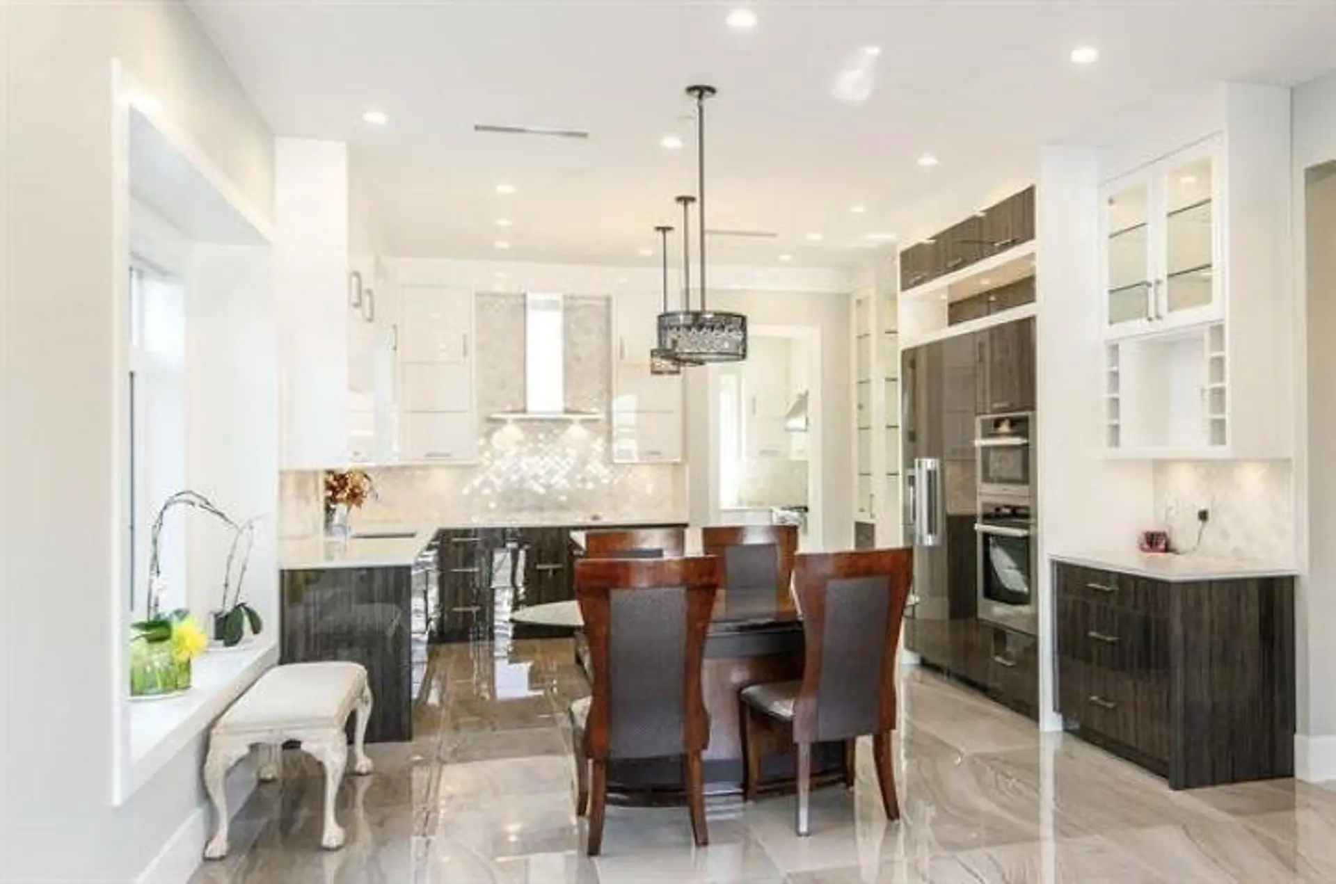 7488 Cartier Street - Image 7