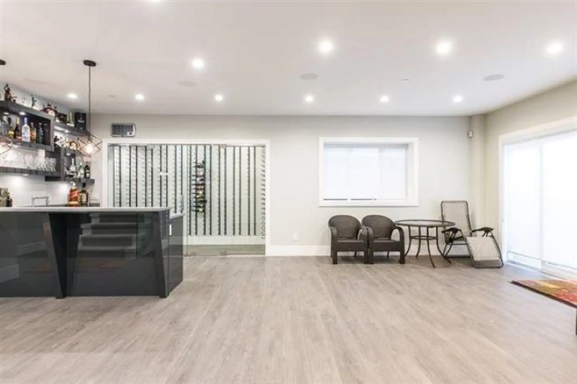 7488 Cartier Street - Image 14