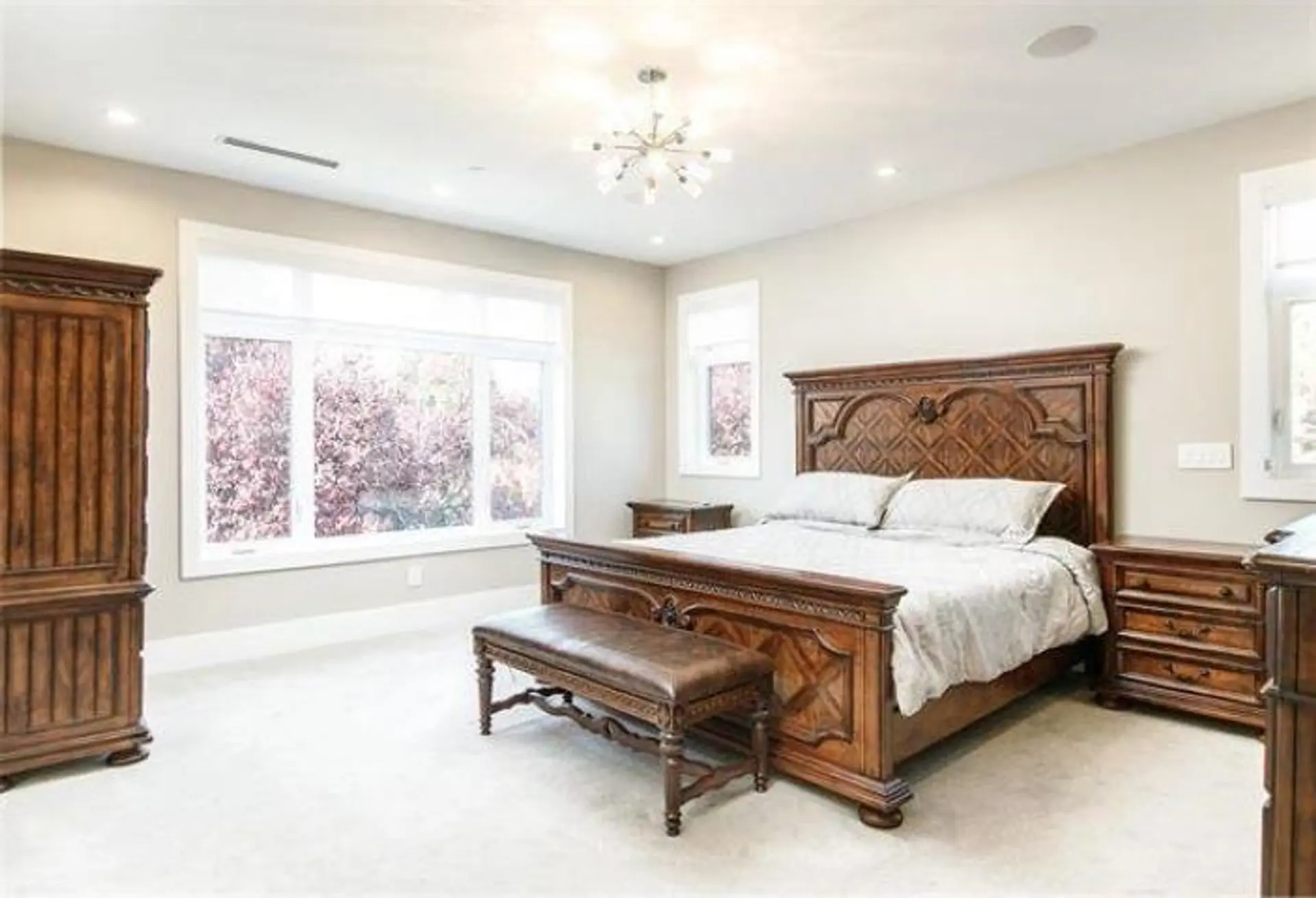 7488 Cartier Street - Image 11
