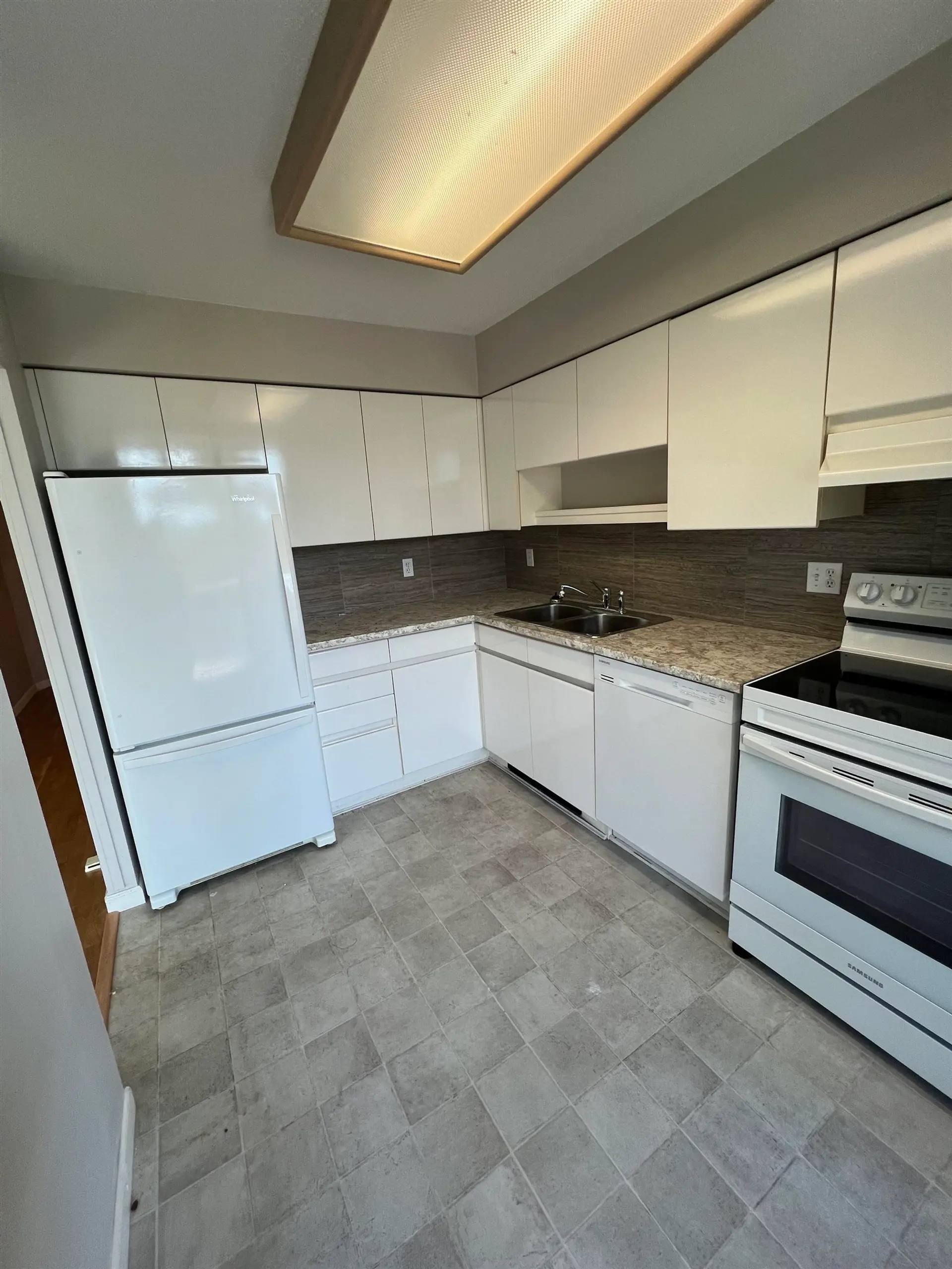 #306 1327 E Keith Road - Image 5