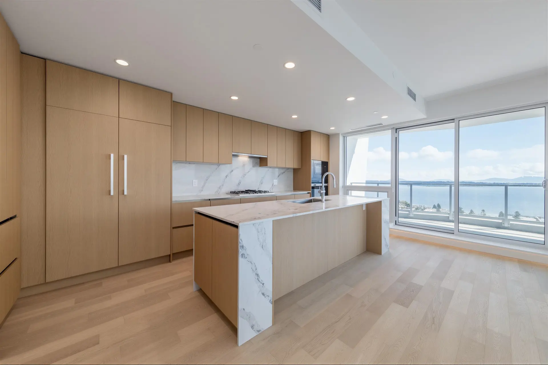 #1605 1475 Foster Street - Image 8