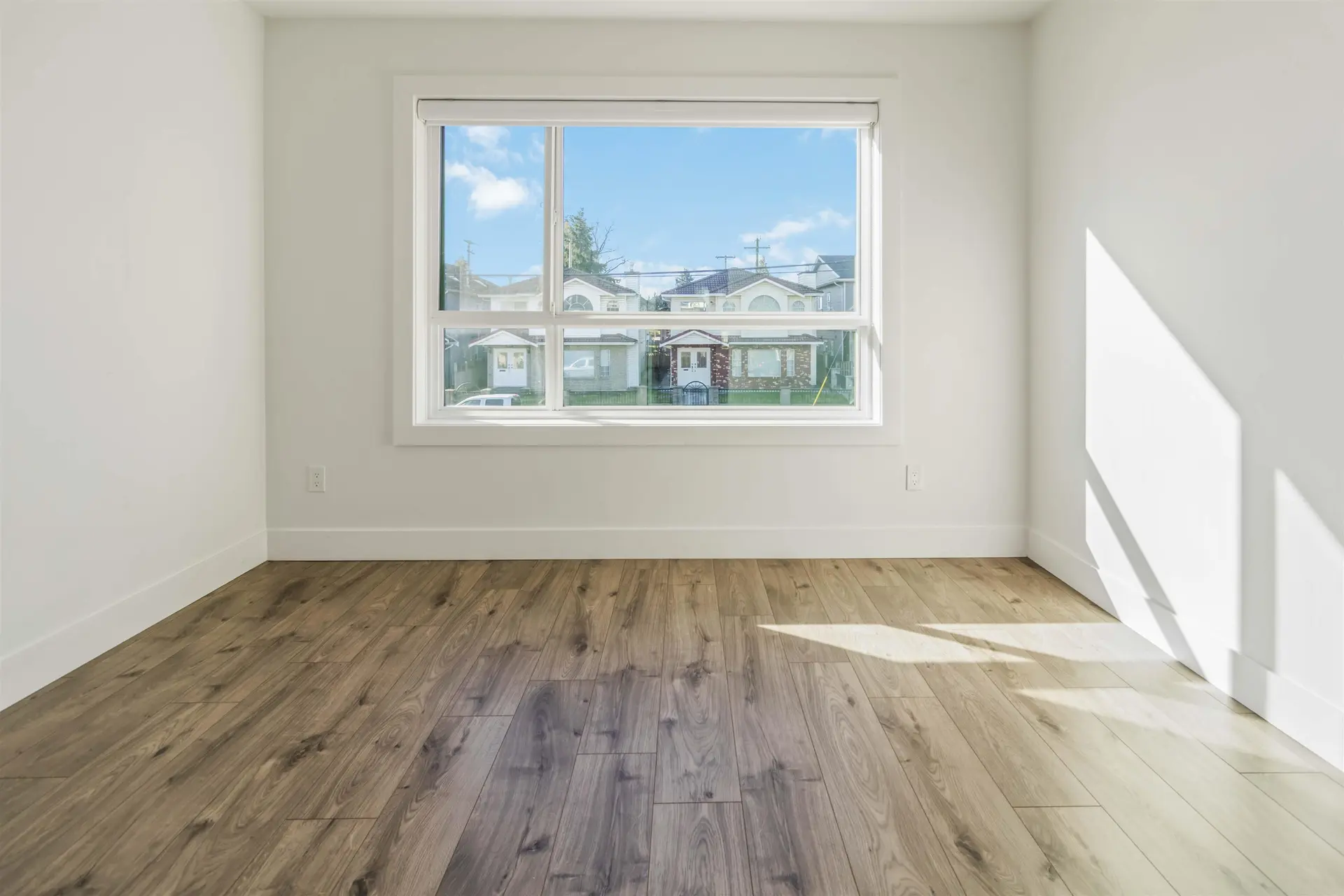 #102 7088 Sperling Avenue - Image 13
