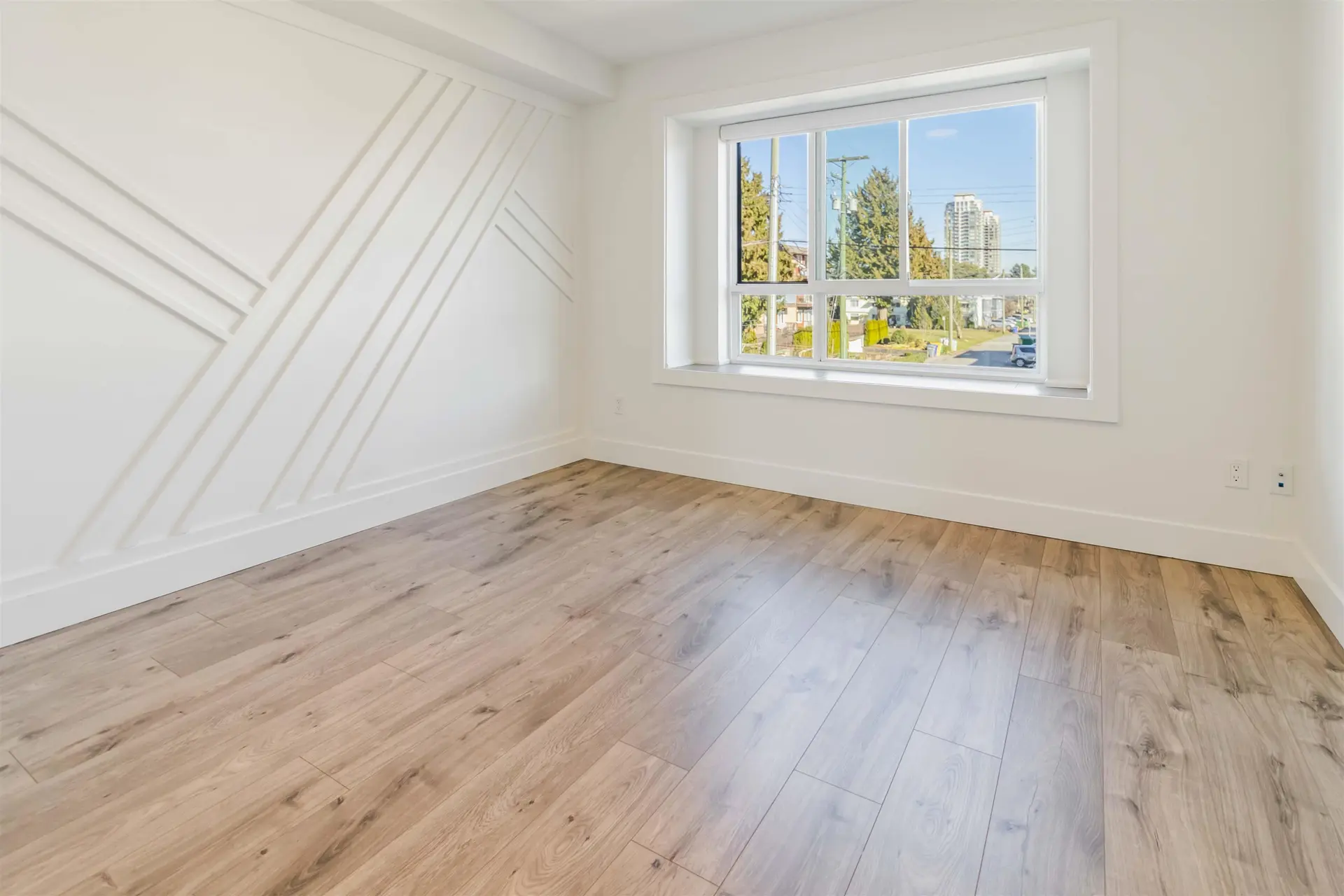 #102 7088 Sperling Avenue - Image 10