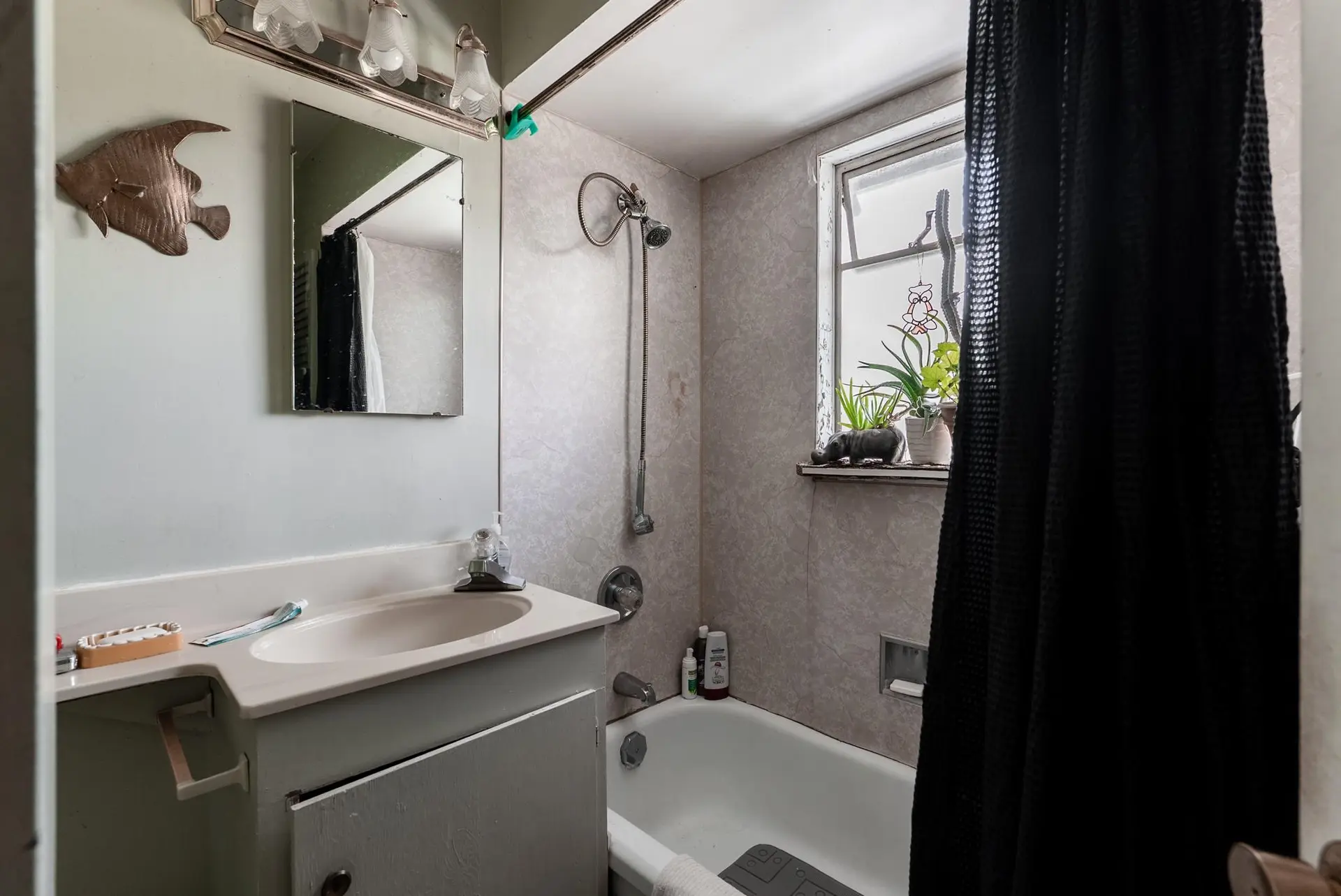 7465 Rosewood Street - Image 7