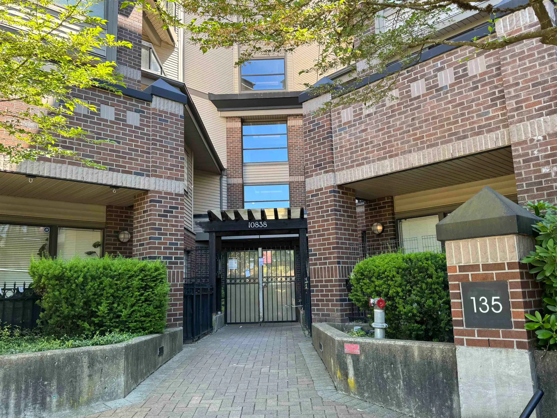 #328 10838 City Parkway - Image 3