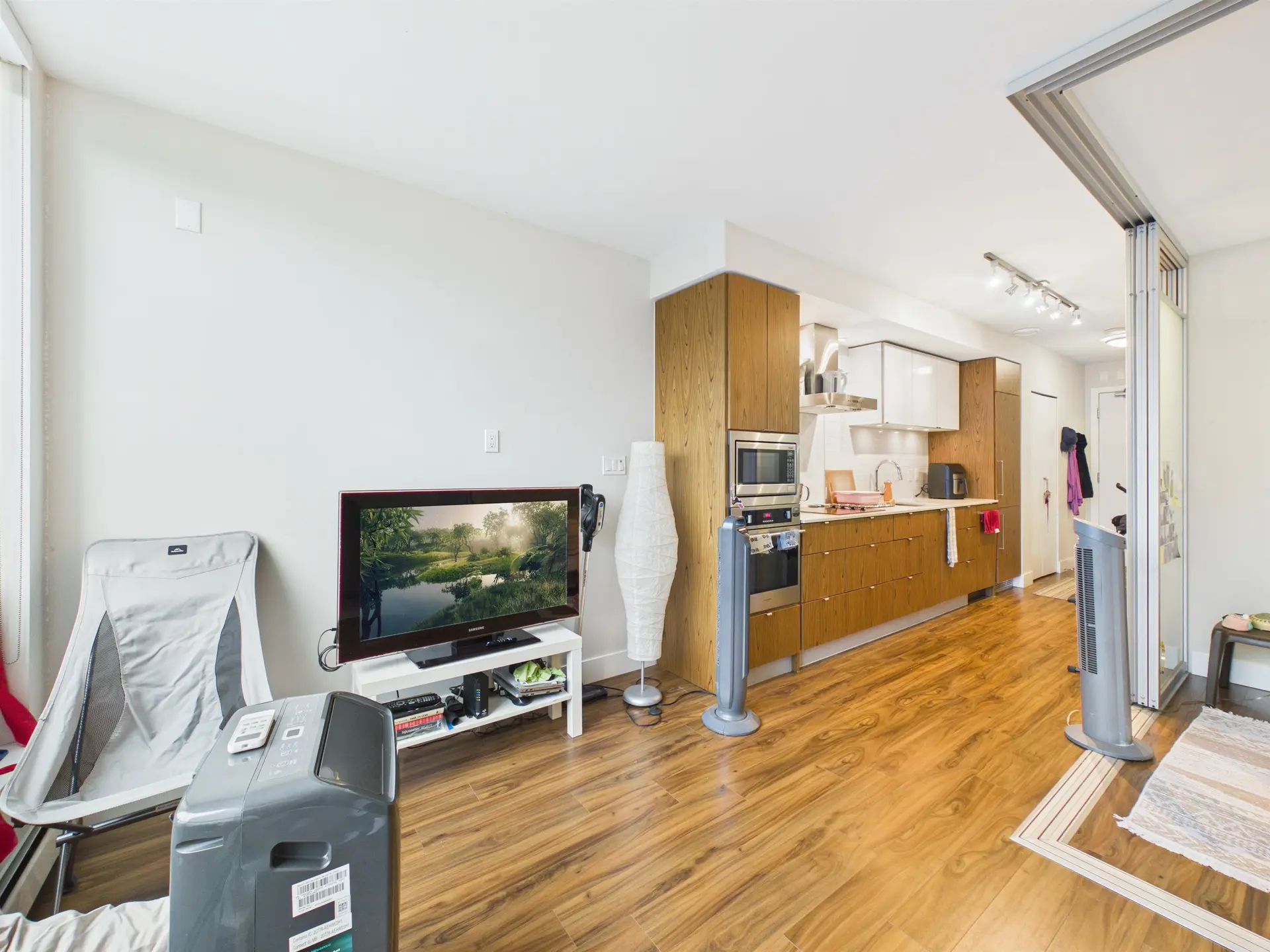 #308 159 W 2nd Avenue - Image 9