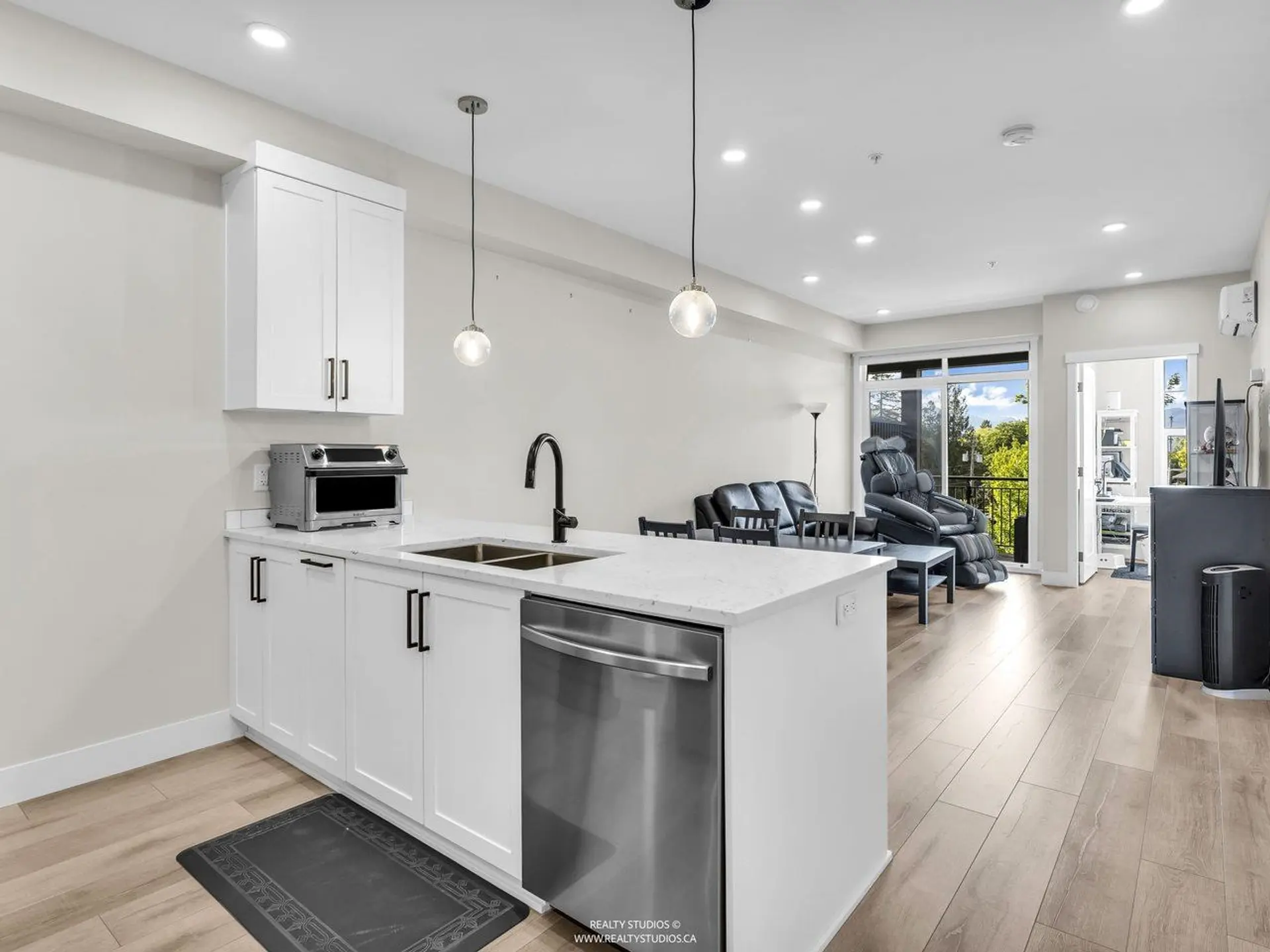 #308 22638 119 Avenue - Image 8