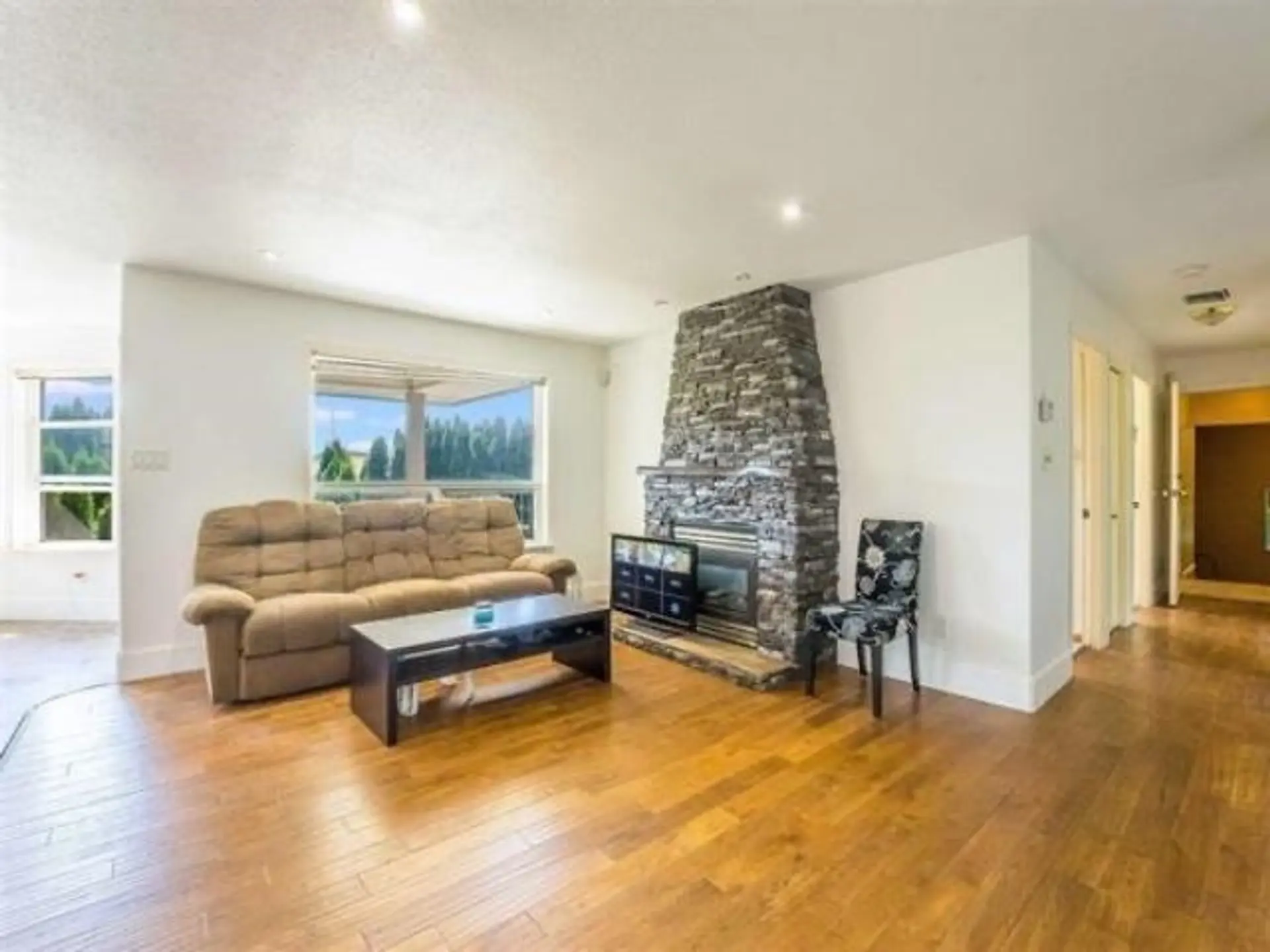 50284 Yale Road - Image 8
