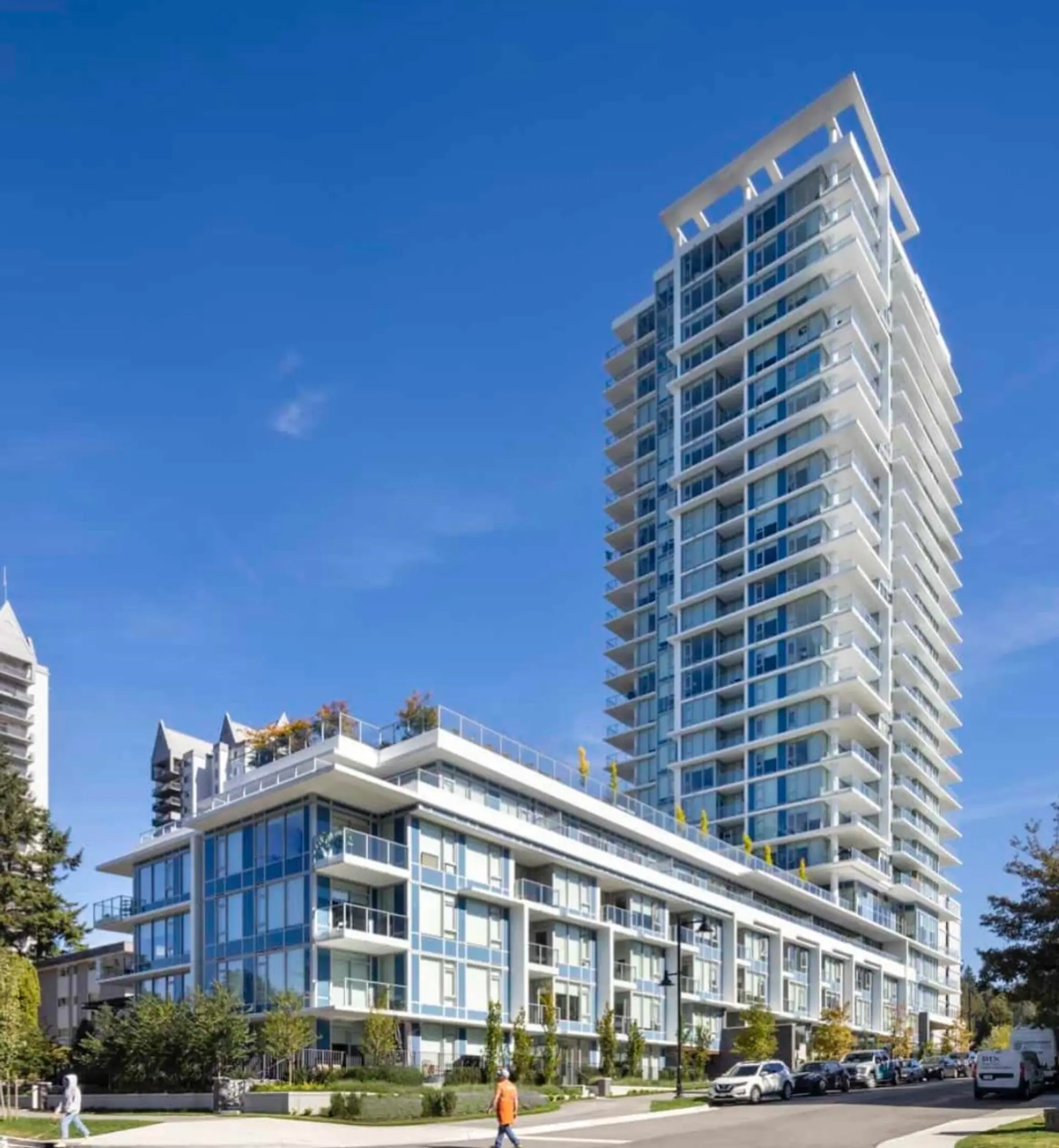#704 555 Sydney Avenue - Image 1