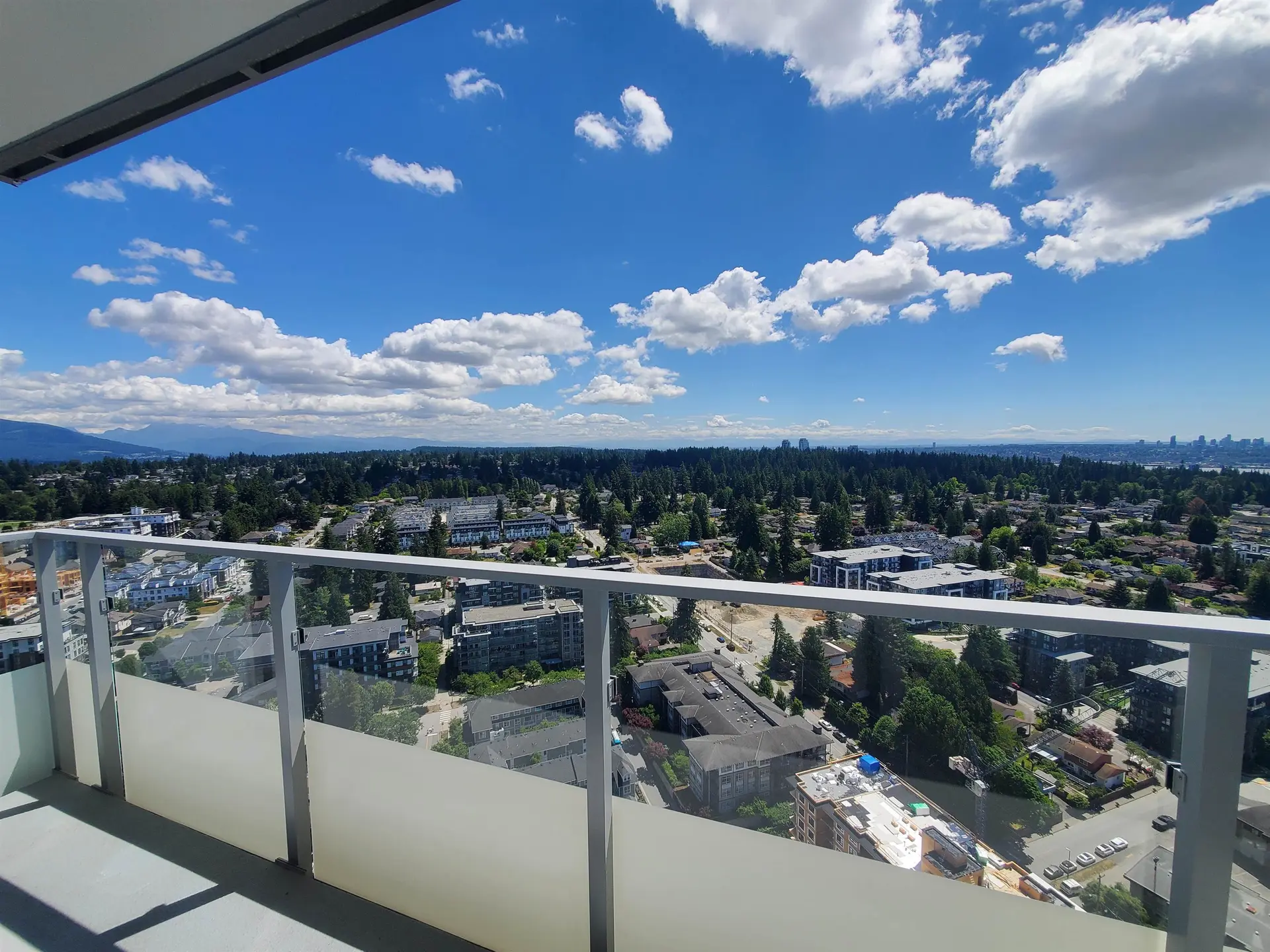 #3202 567 Emerson Street - Image 2