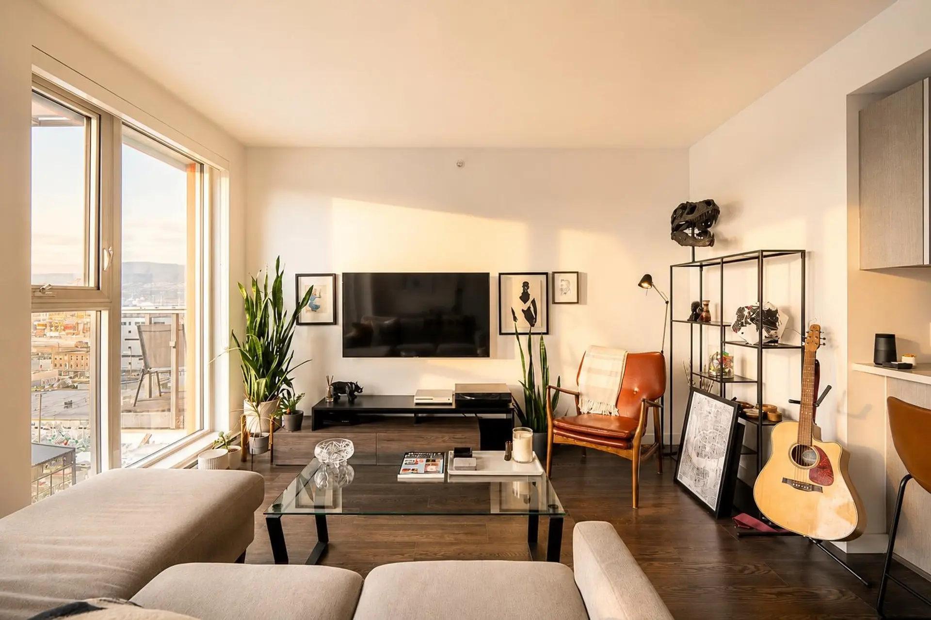 #1110 933 E Hastings Street - Image 4