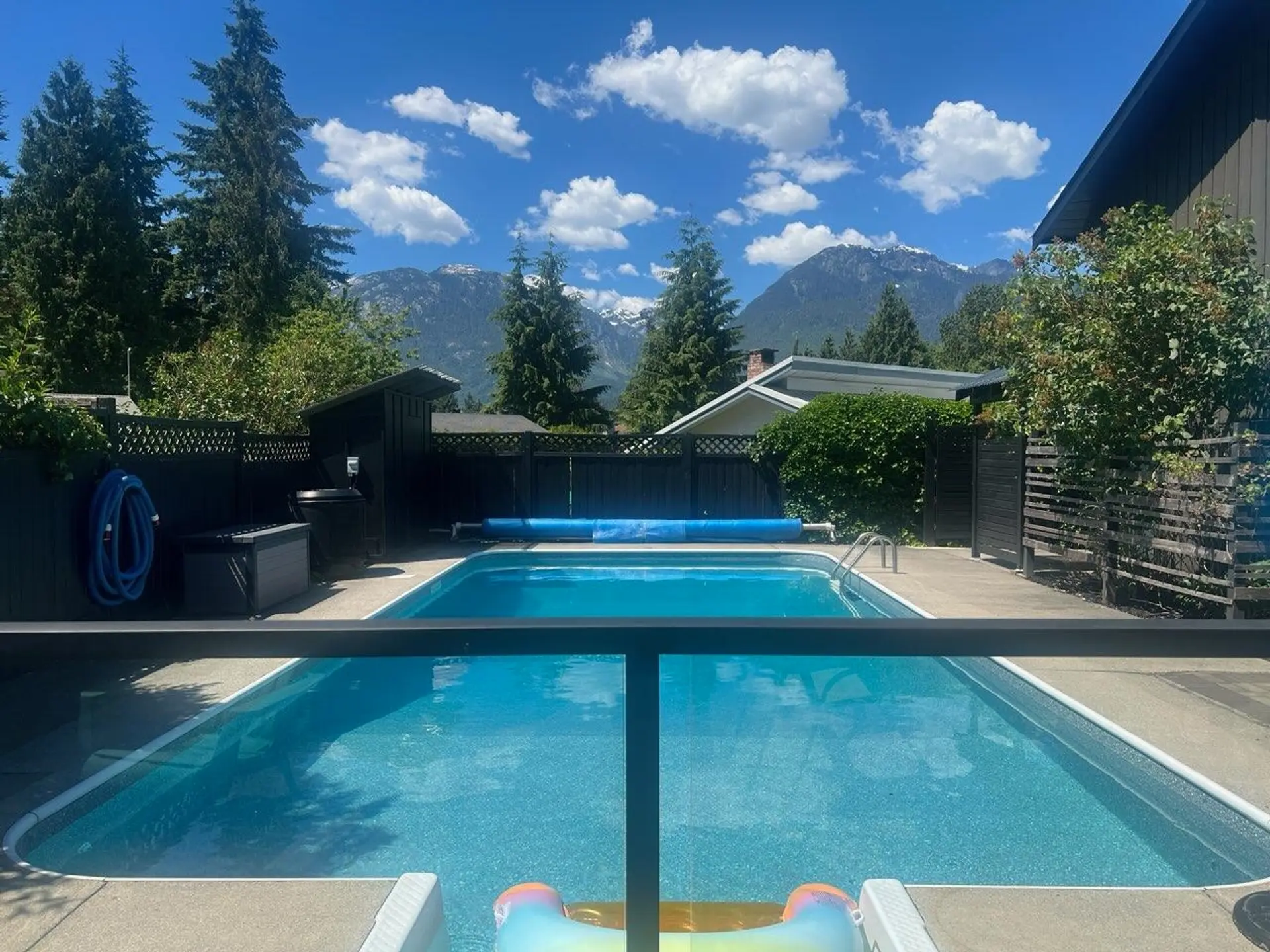 2539 Jura Crescent - Image 2