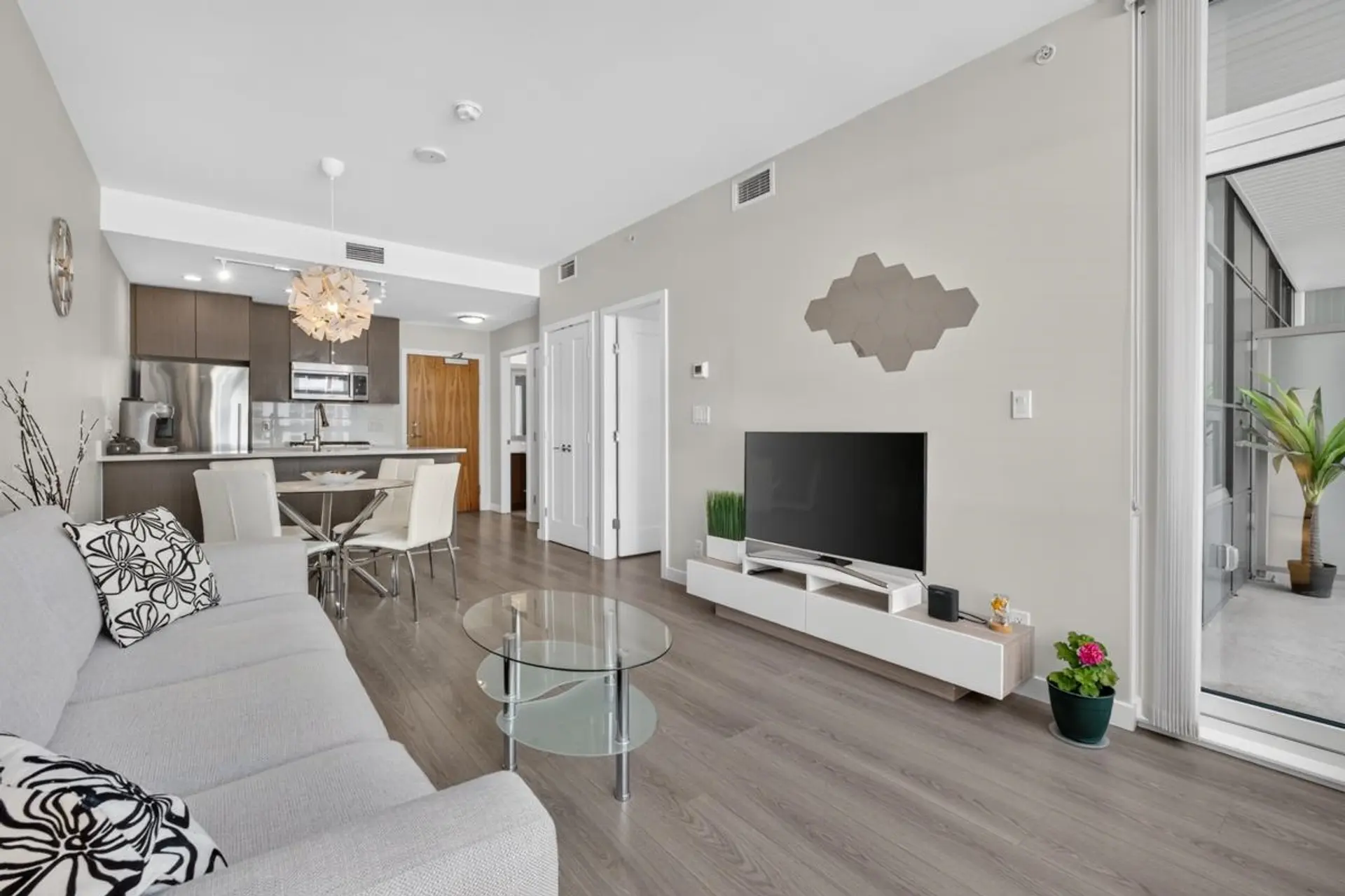 #903 8699 Hazelbridge Way - Image 7