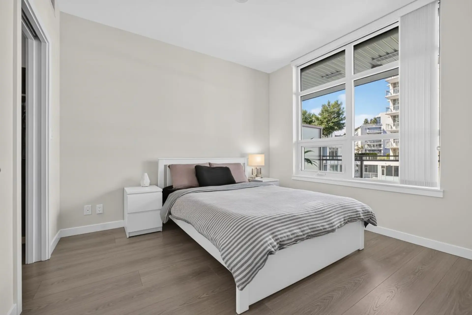 #903 8699 Hazelbridge Way - Image 11