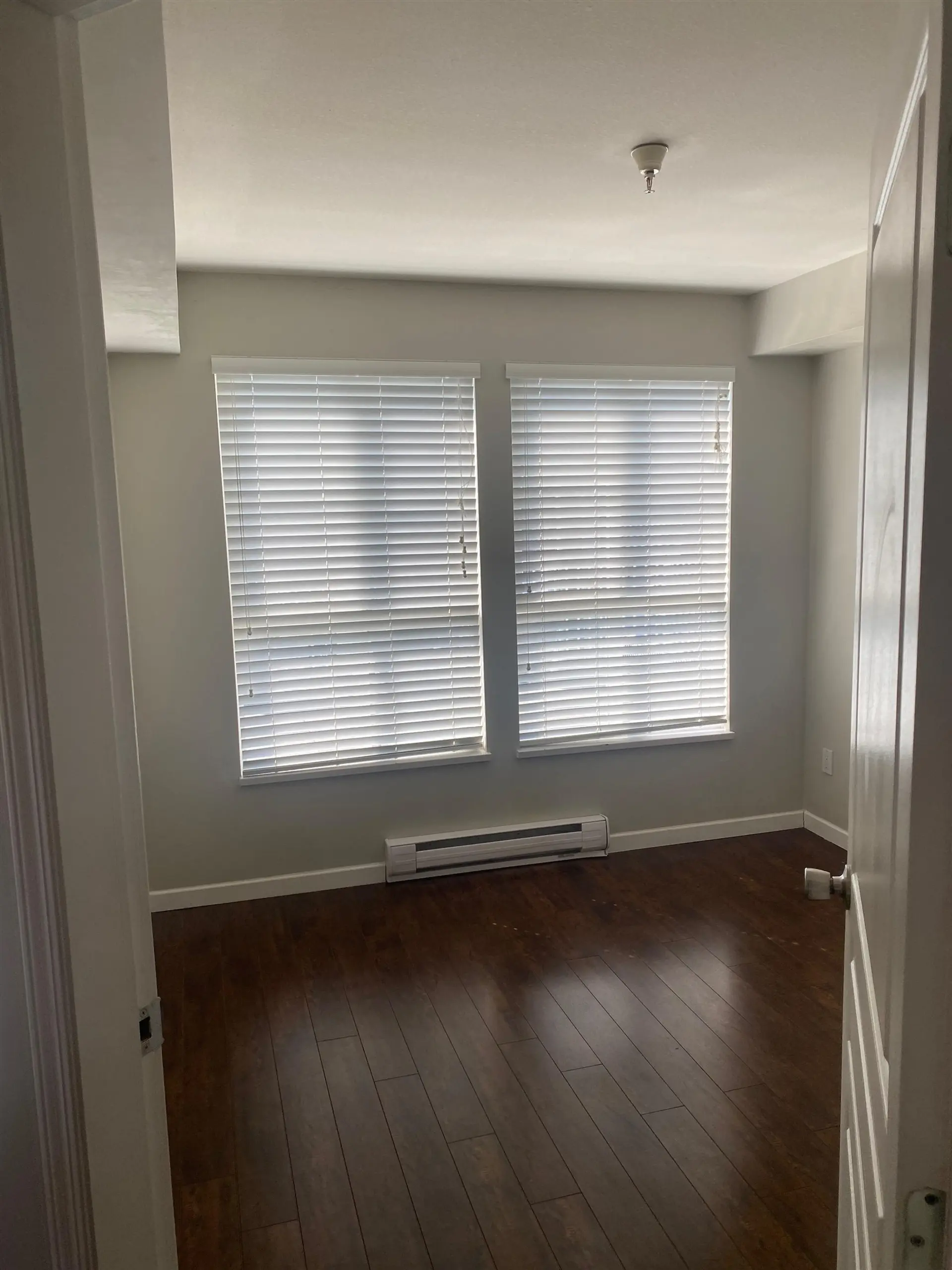 #210 6991 Victoria Drive - Image 10