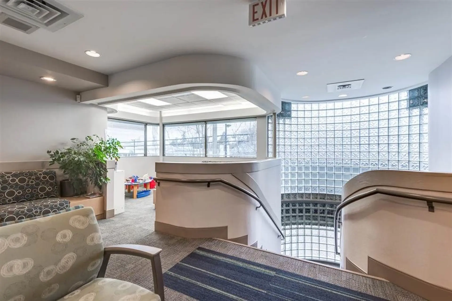 # 202 12894 16 AVENUE - Image 3