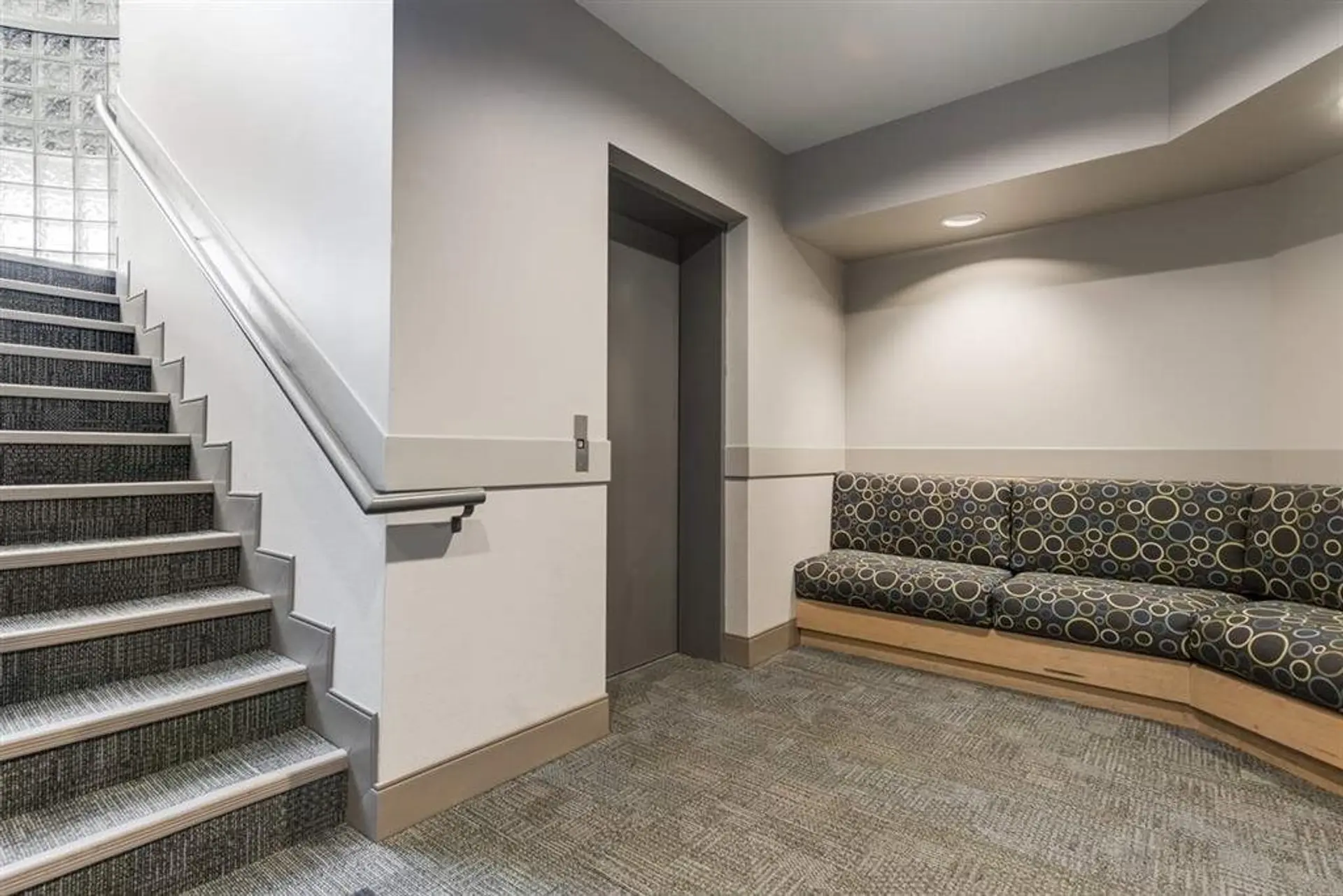 # 202 12894 16 AVENUE - Image 4