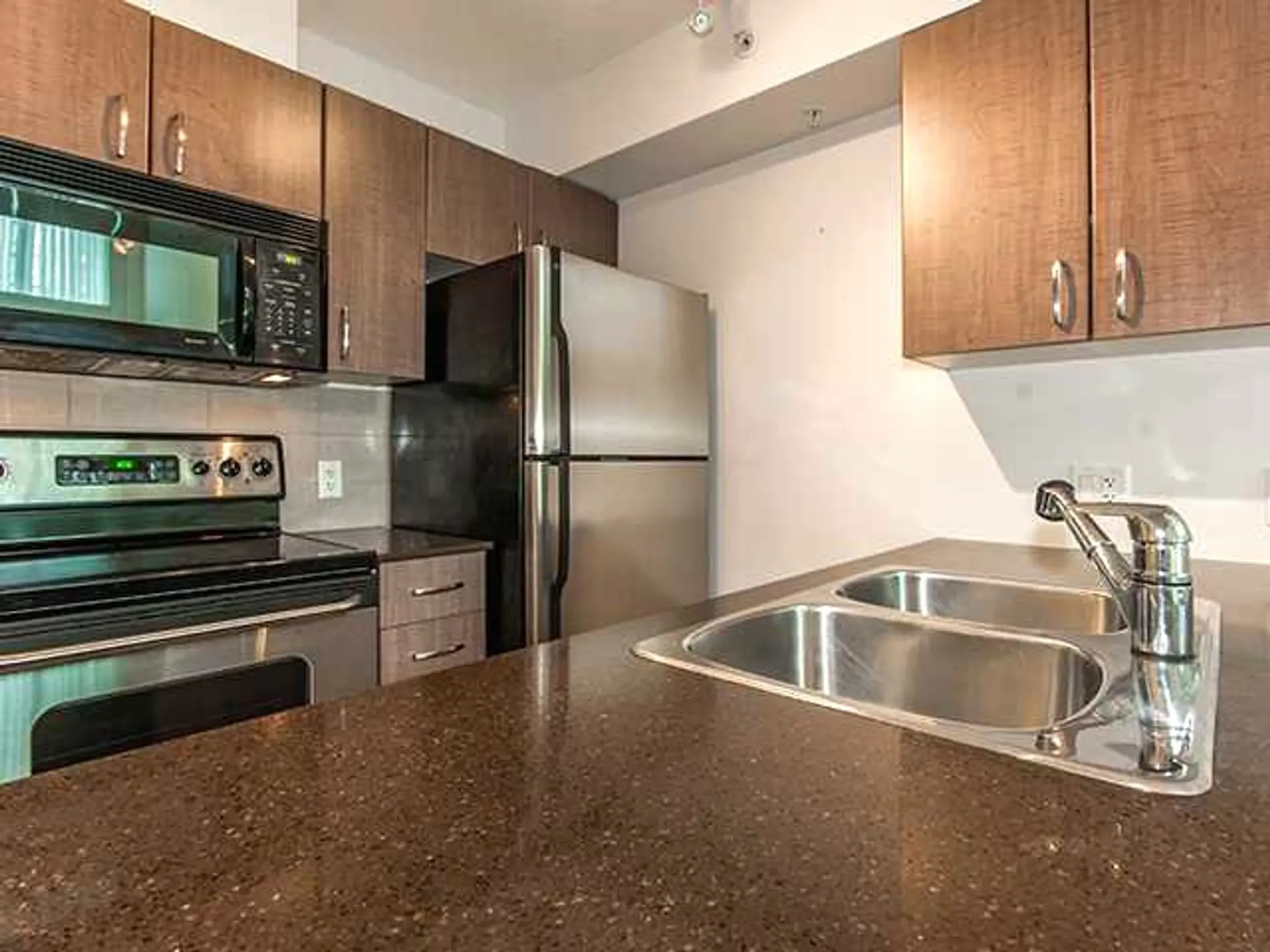 # 610 610 GRANVILLE STREET - Image 10