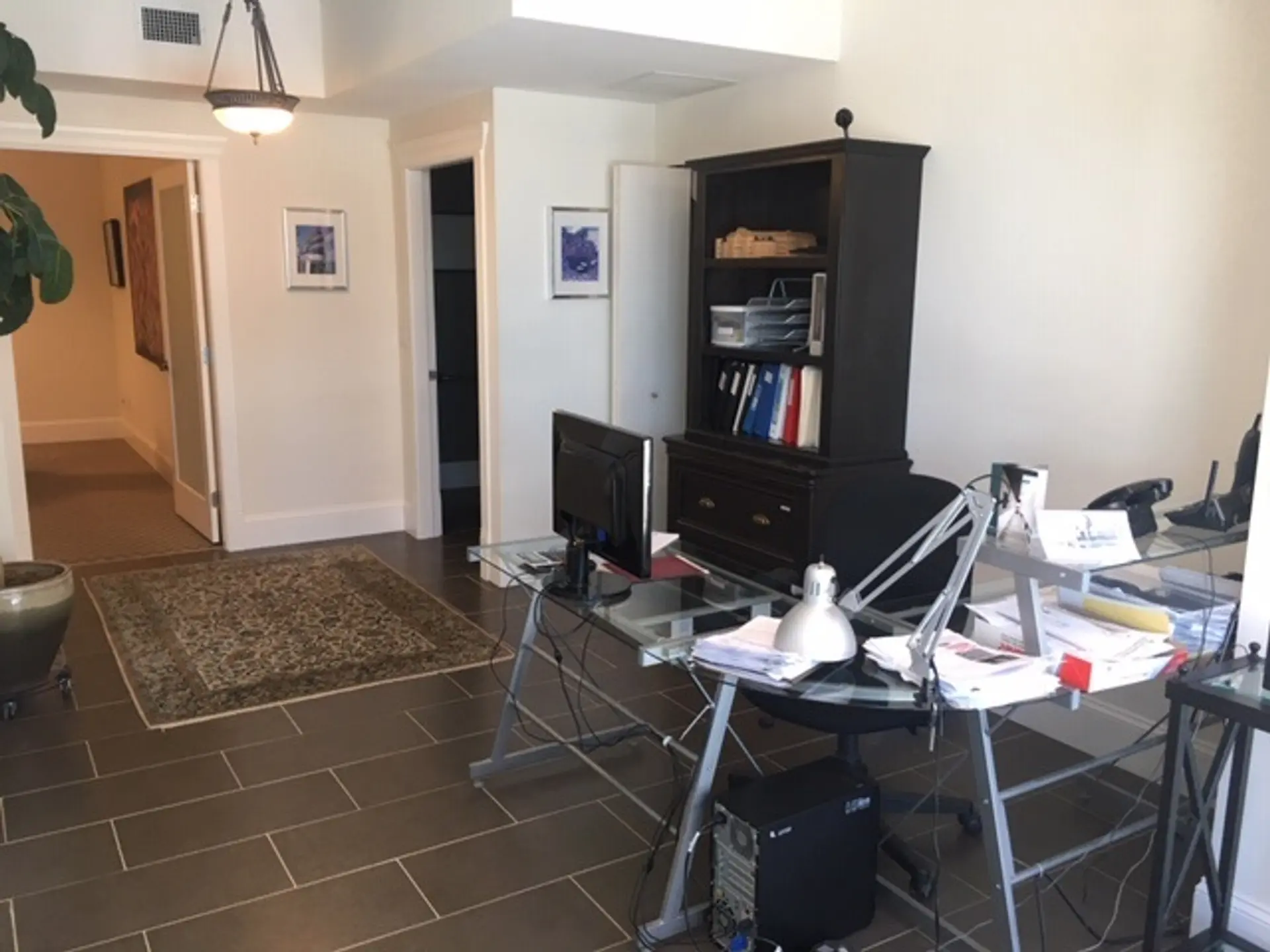 # 126 998 HARBOURSIDE DRIVE - Image 3