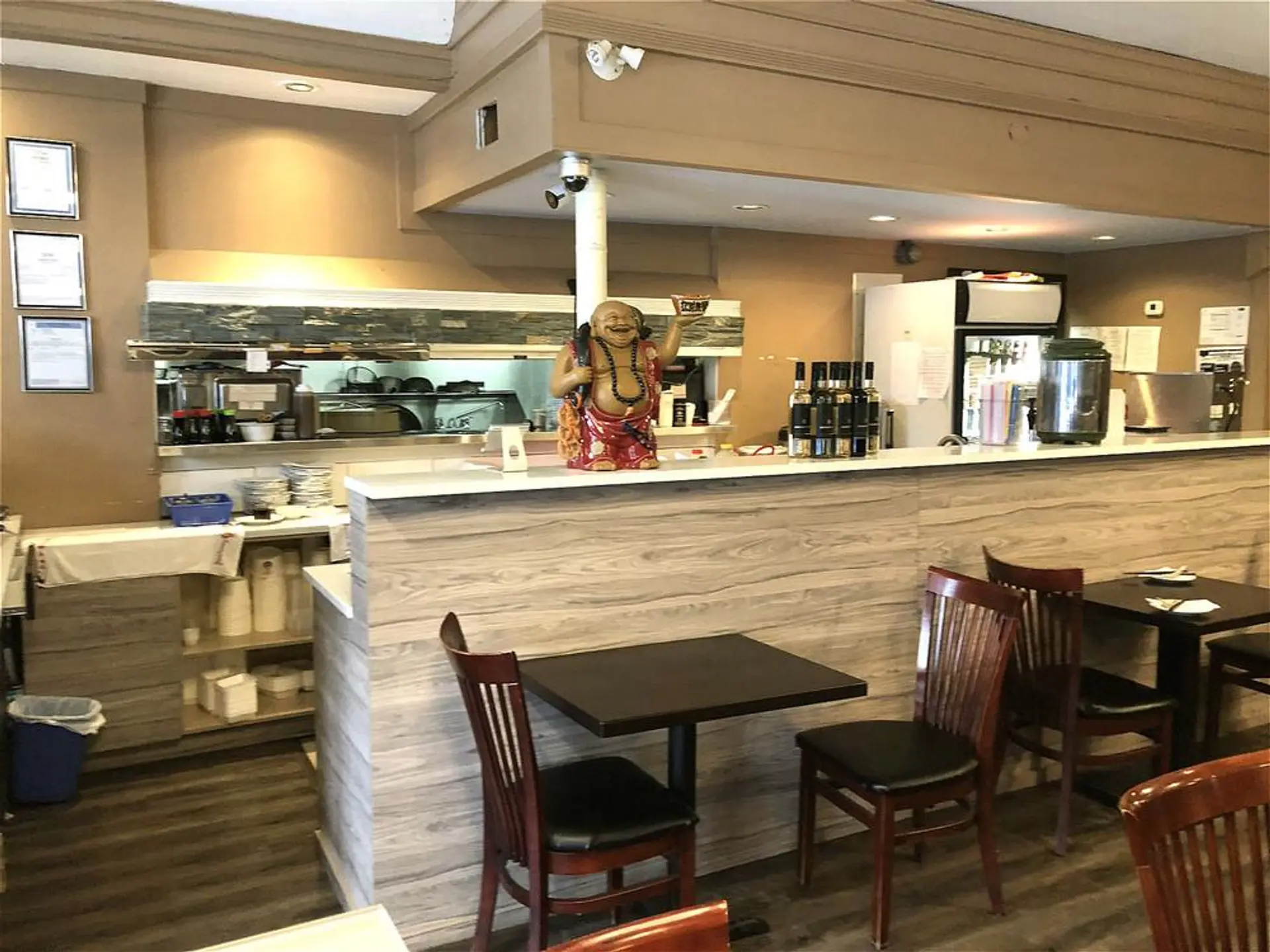 656 W BROADWAY - Image 2