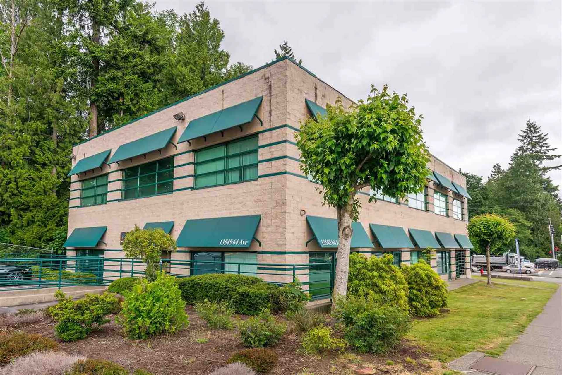 13545 64 AVENUE - Image 2
