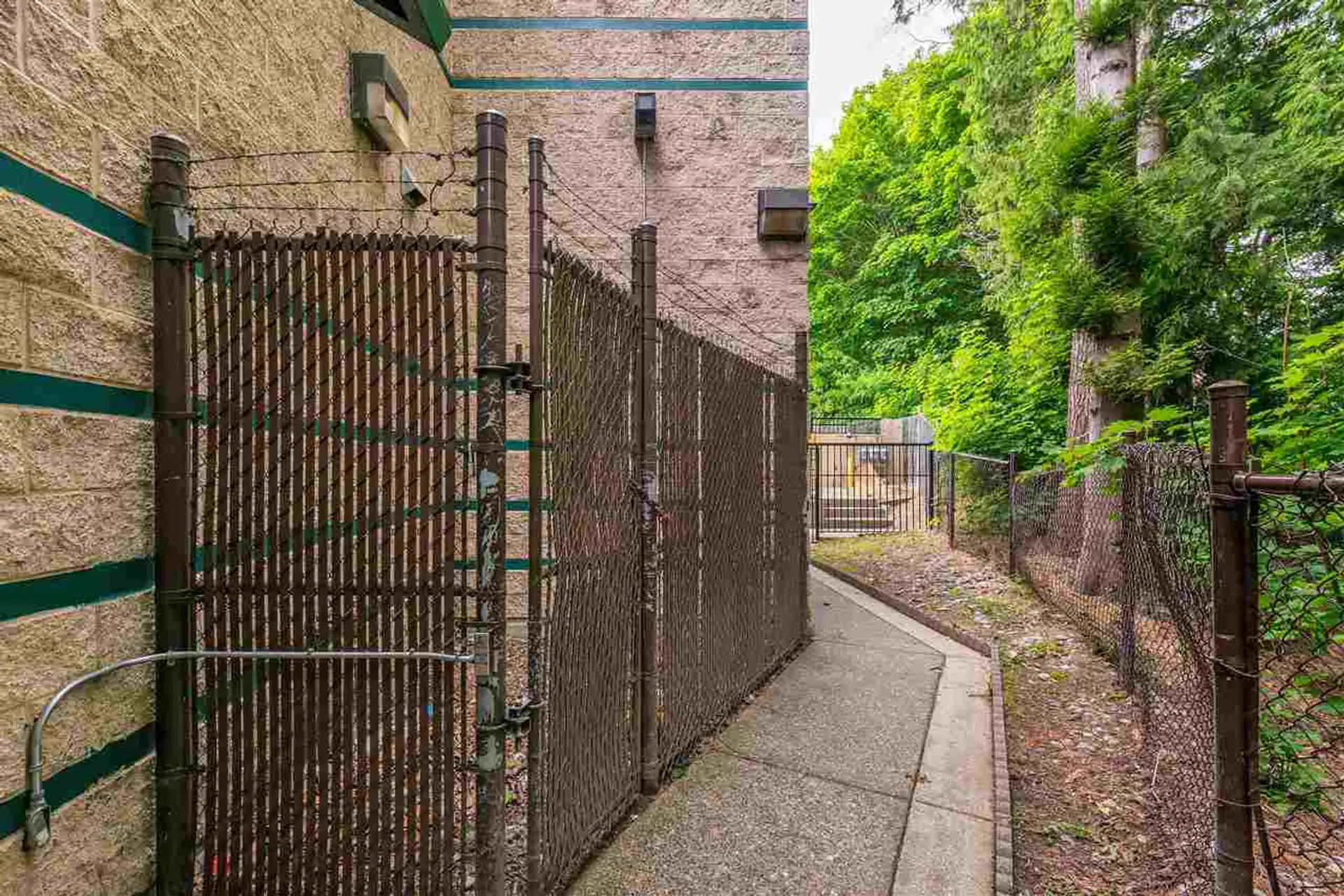 13545 64 AVENUE - Image 10