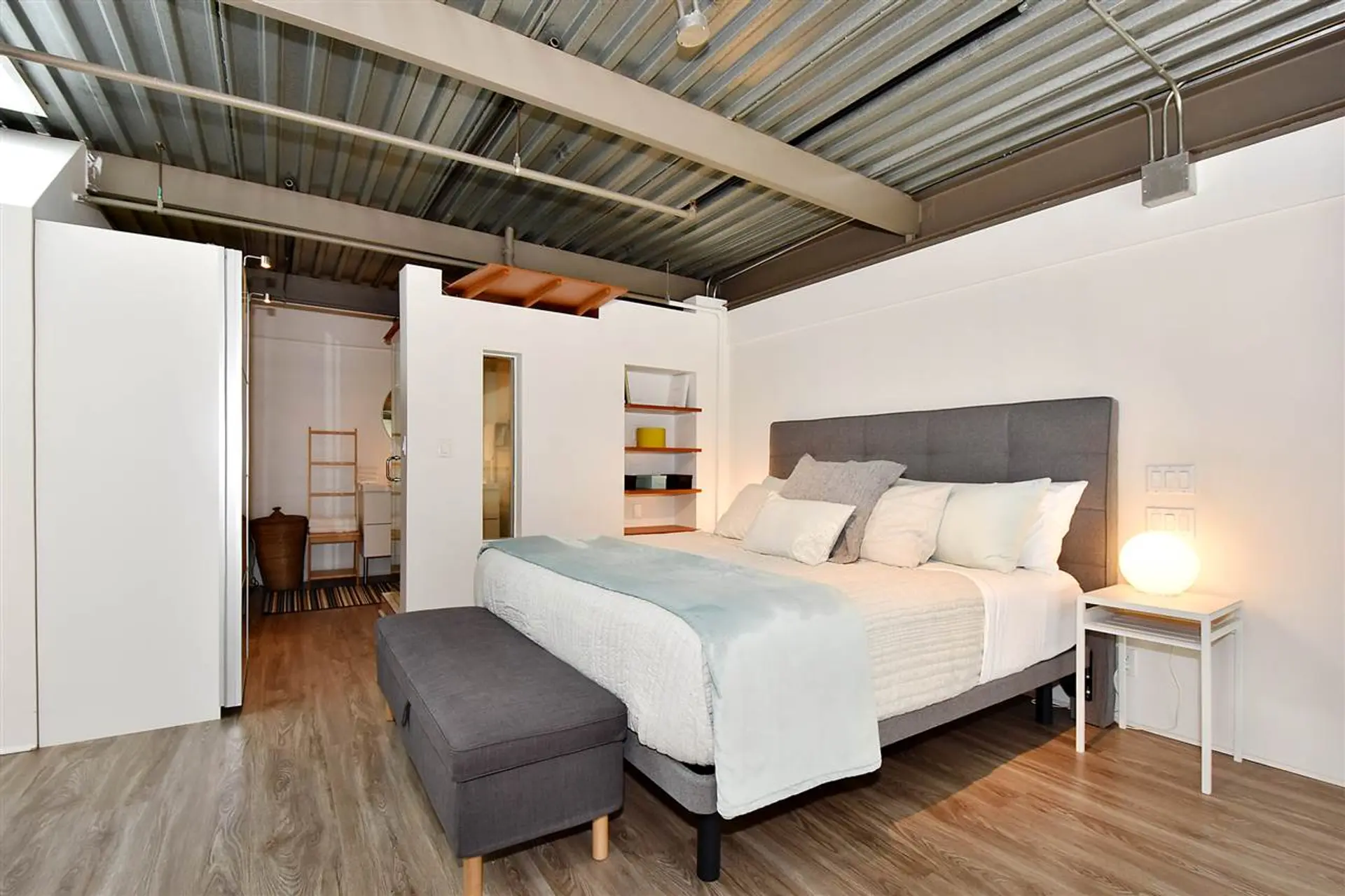 # 409 237 E 4TH AVENUE - Image 17