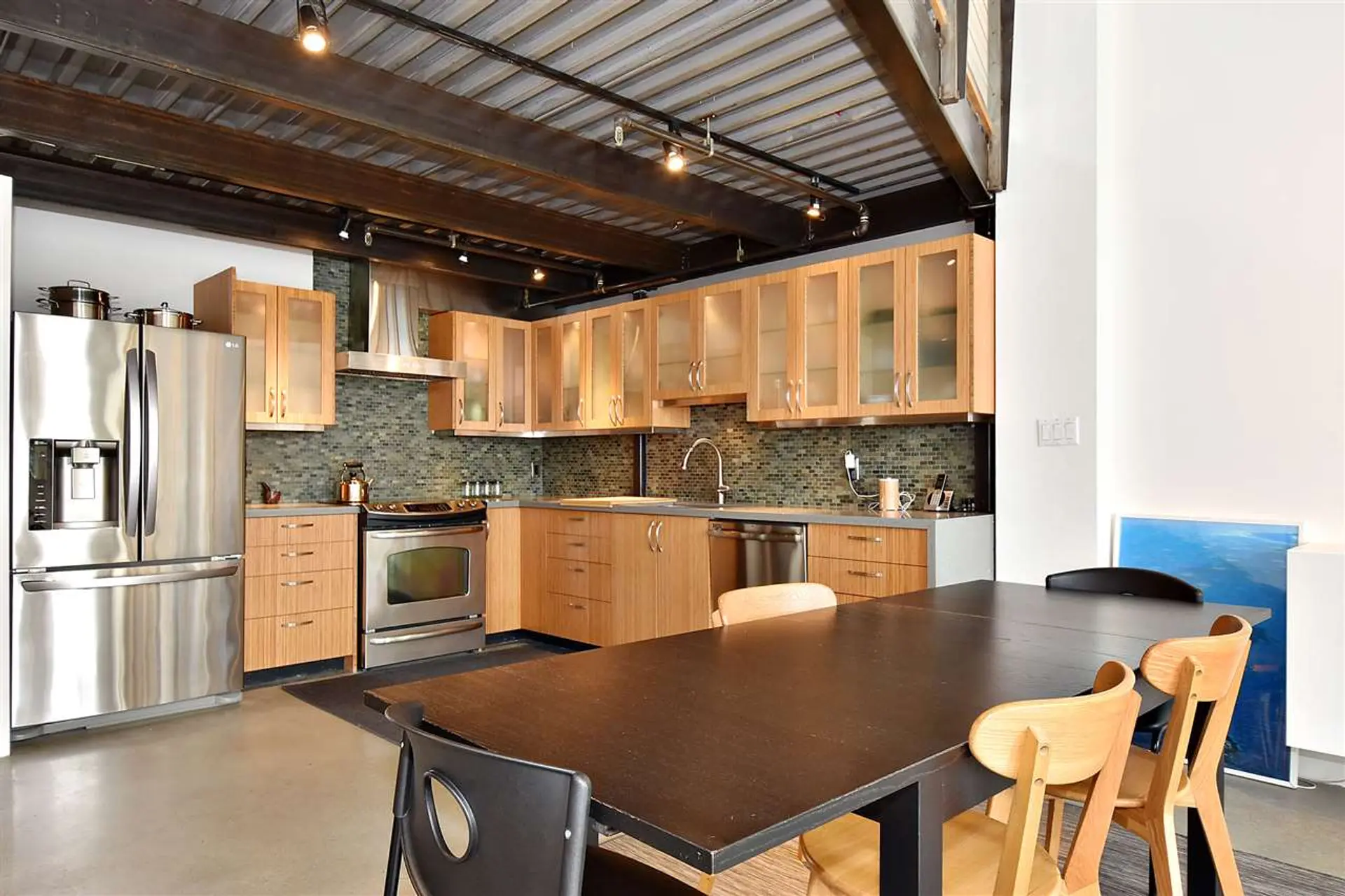# 409 237 E 4TH AVENUE - Image 6