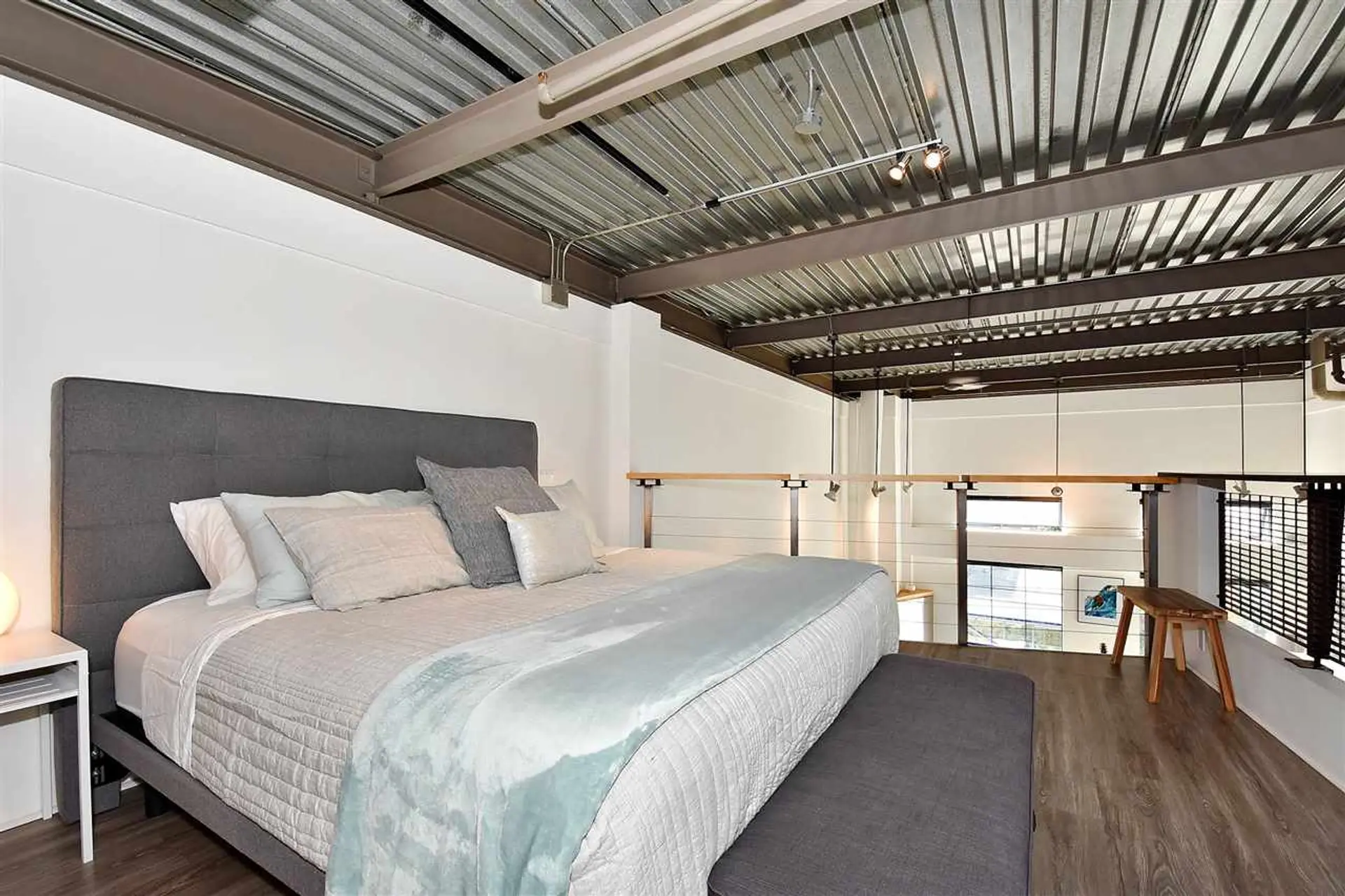 # 409 237 E 4TH AVENUE - Image 7
